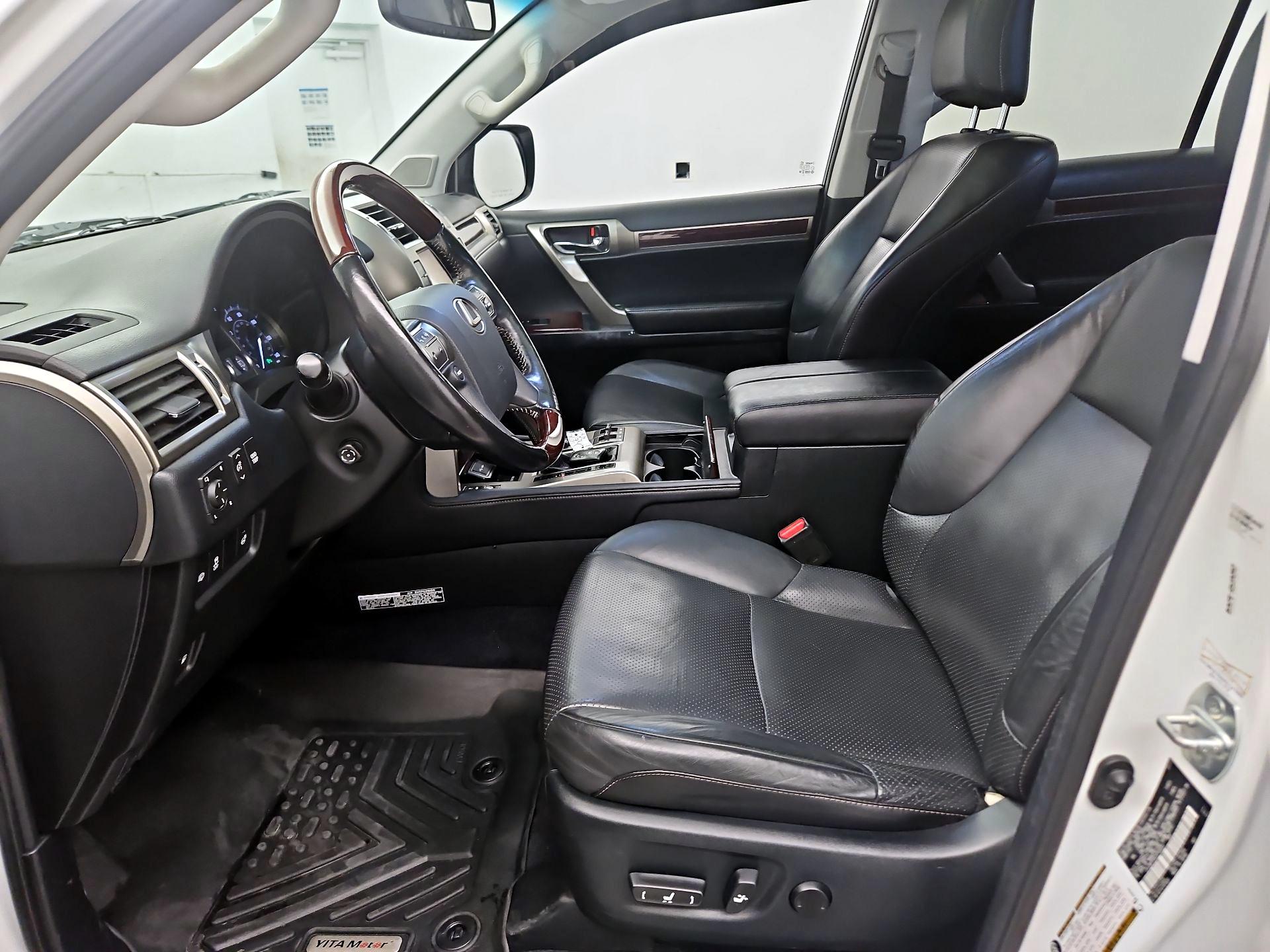 Thumbnail: 2018 Lexus GX - 11