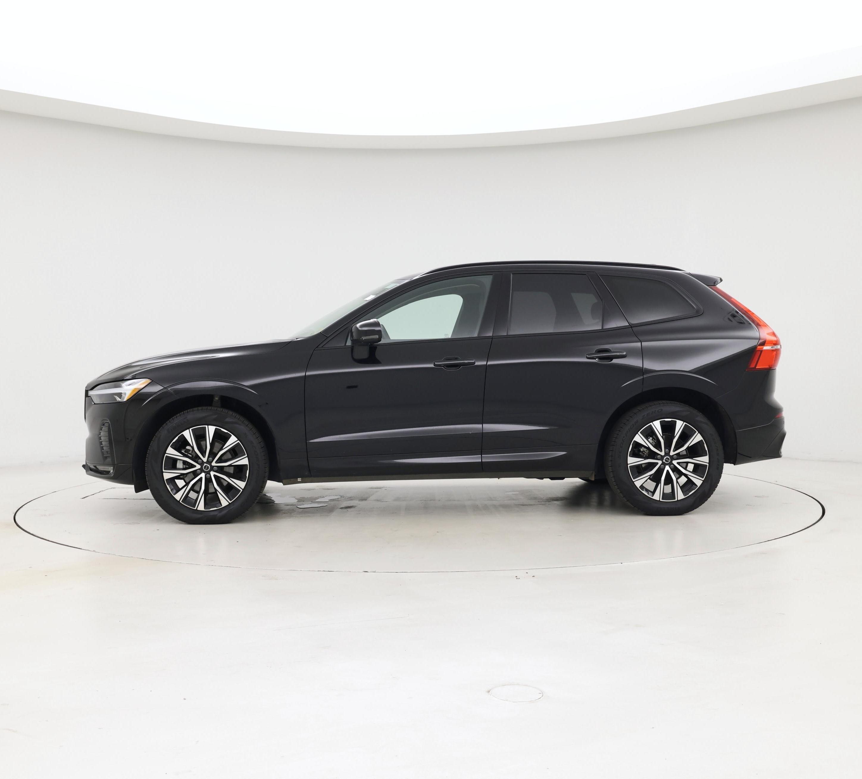 Thumbnail: 2025 Volvo XC60 - 3