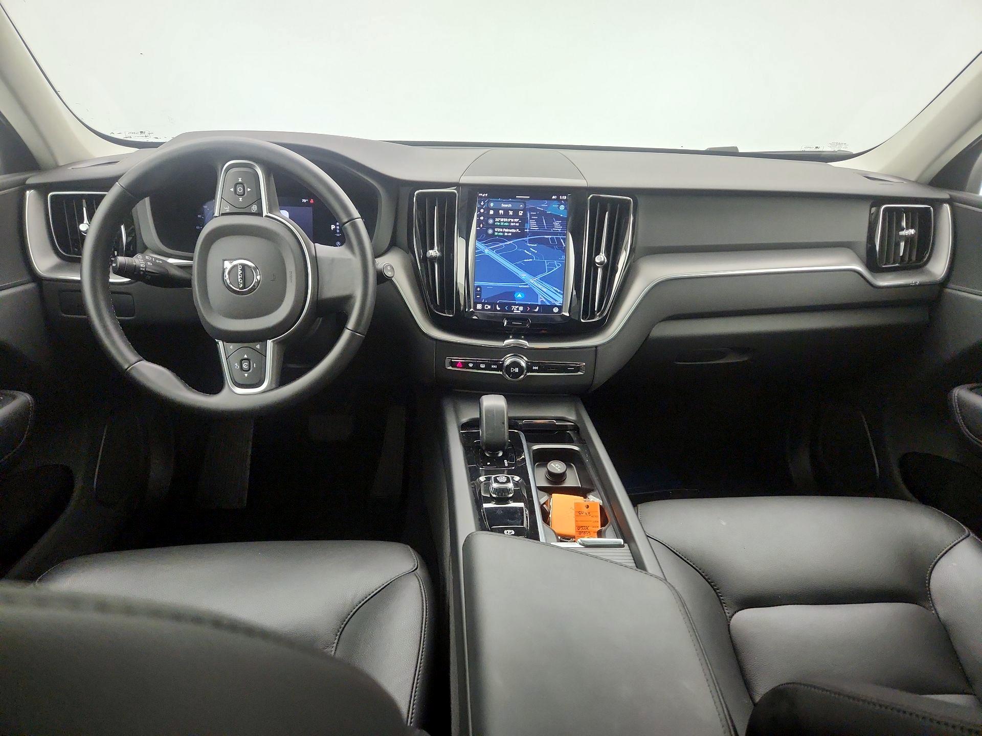 Thumbnail: 2025 Volvo XC60 - 9