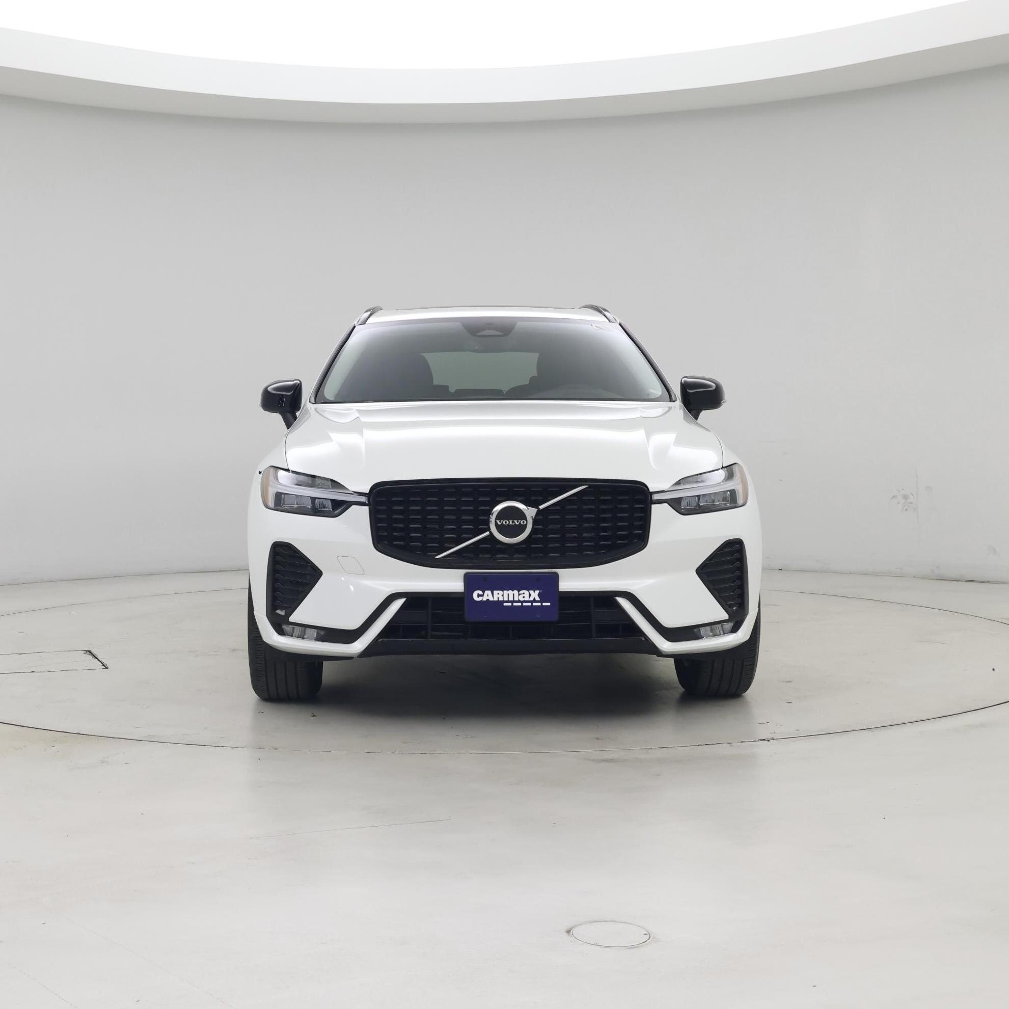 Thumbnail: 2025 Volvo XC60 - 5
