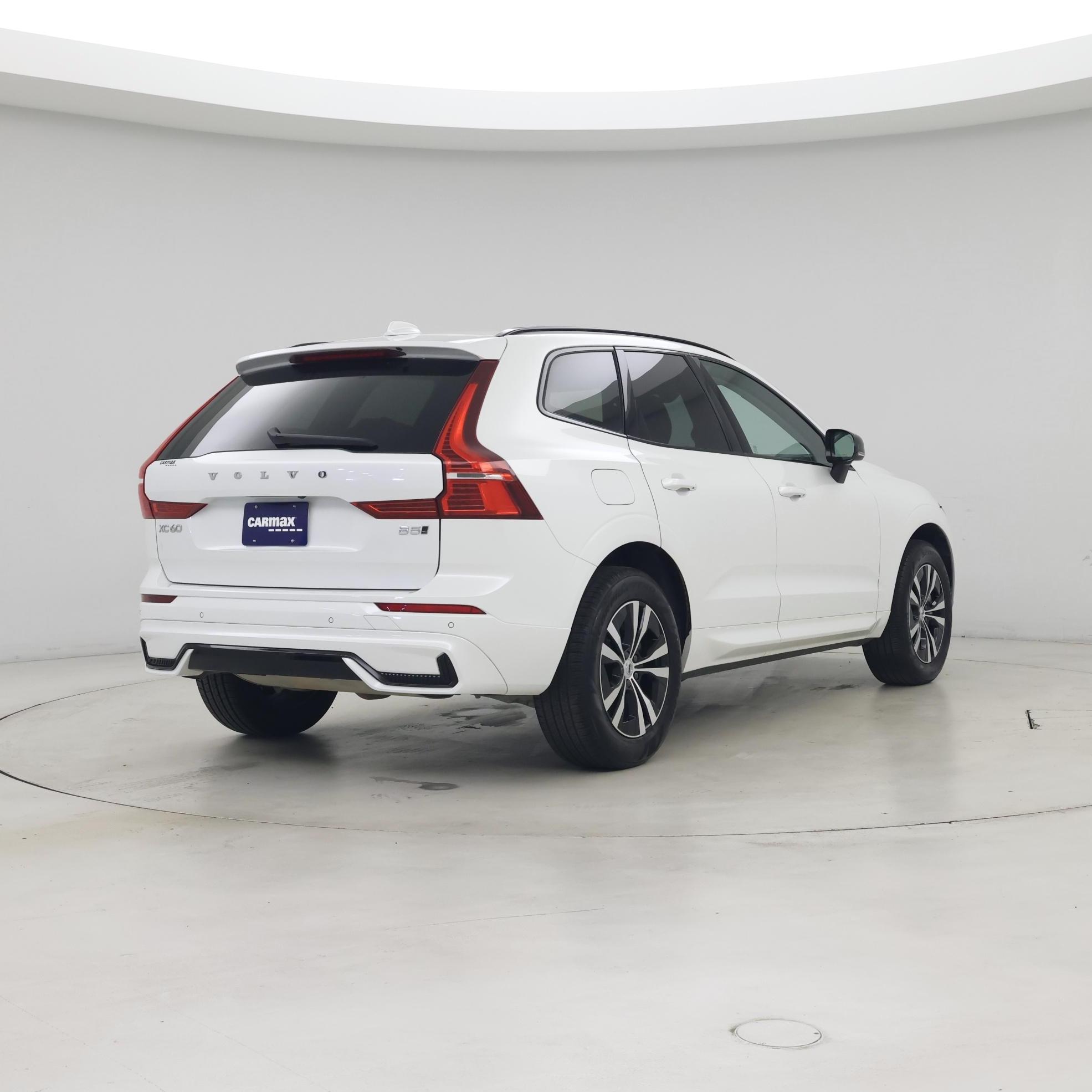 Thumbnail: 2025 Volvo XC60 - 8