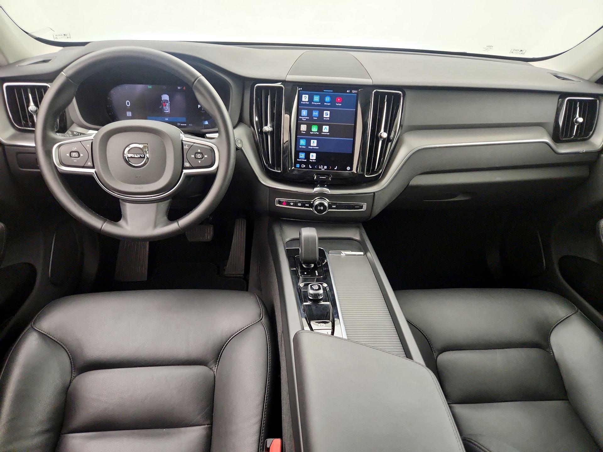 Thumbnail: 2025 Volvo XC60 - 9