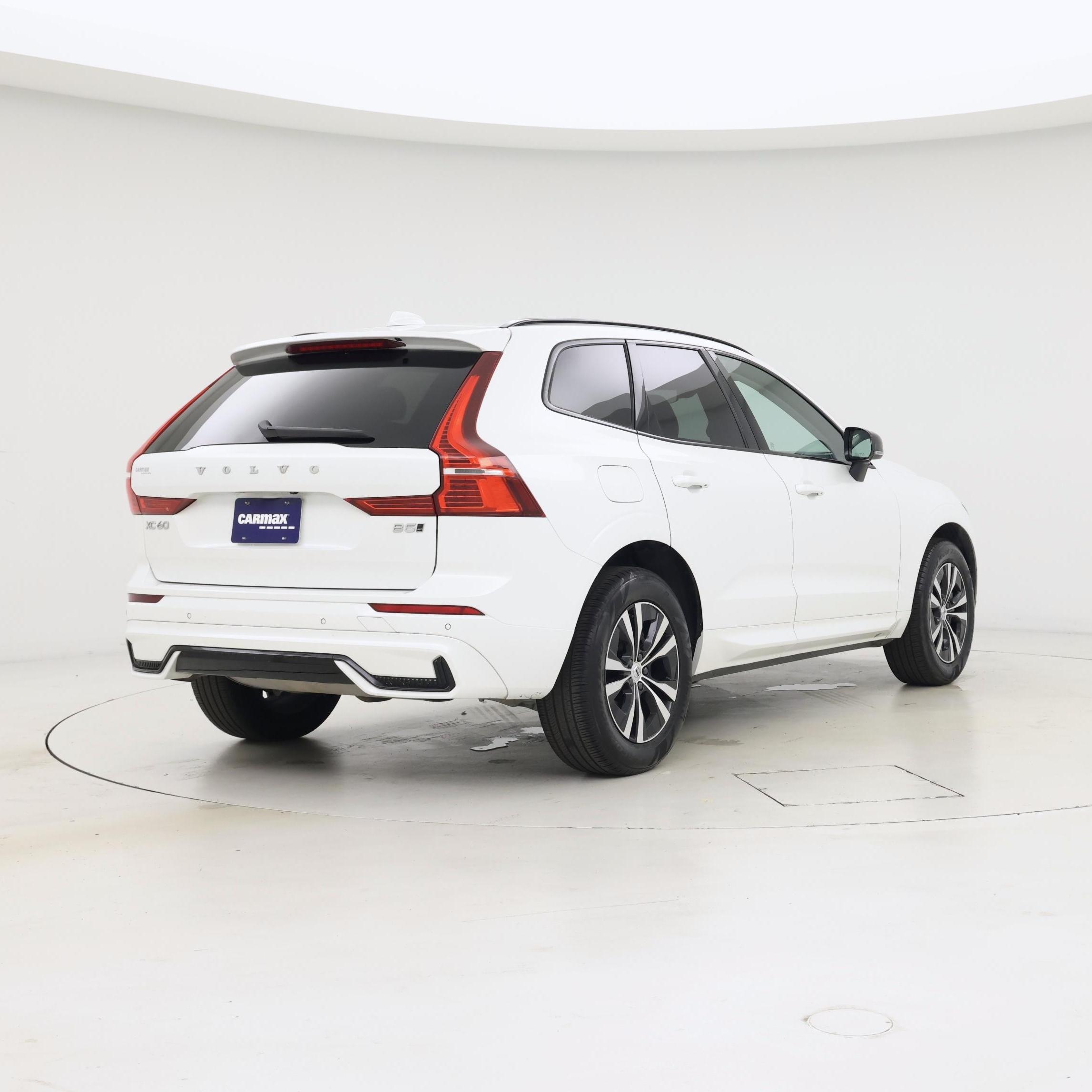 Thumbnail: 2025 Volvo XC60 - 8