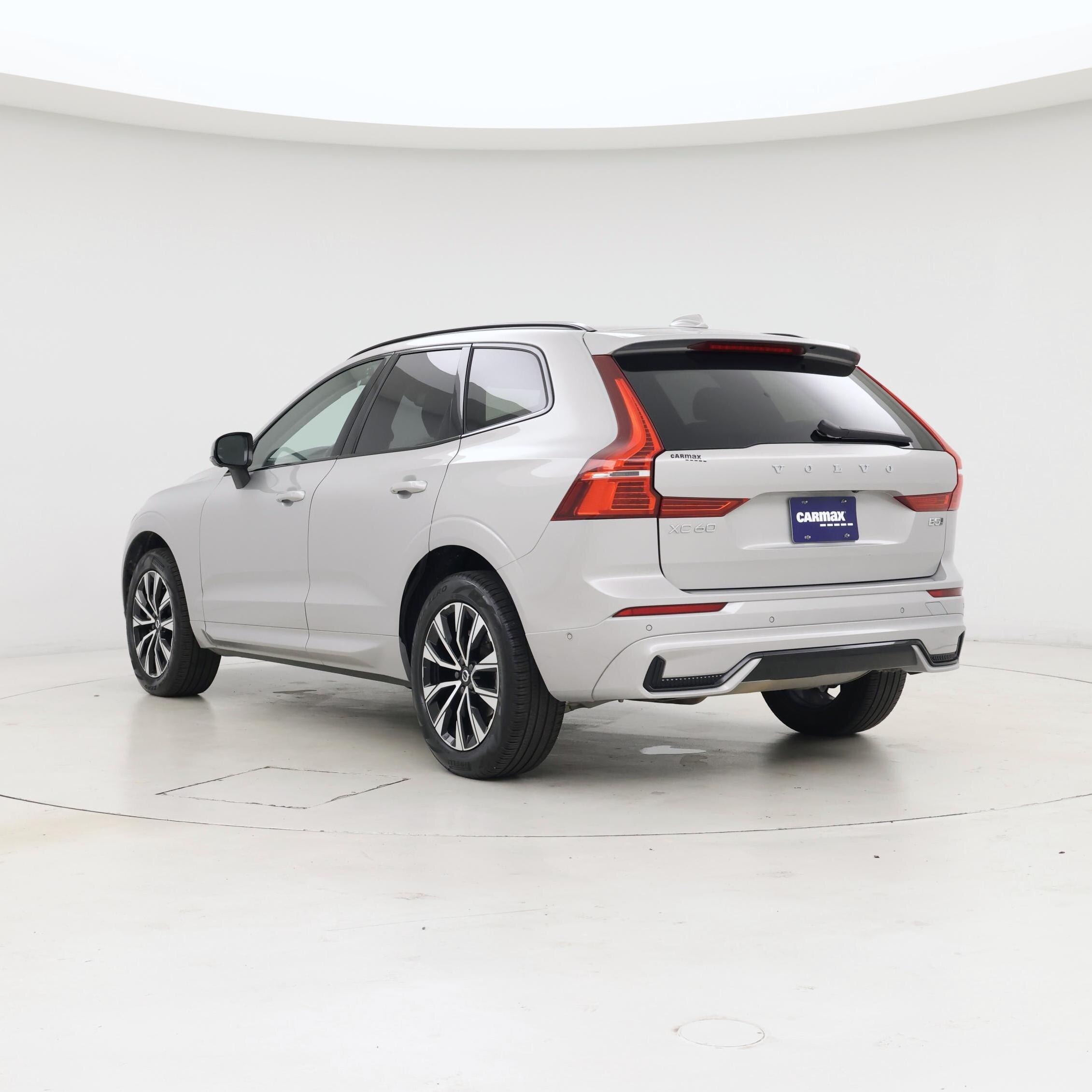 Thumbnail: 2025 Volvo XC60 - 2
