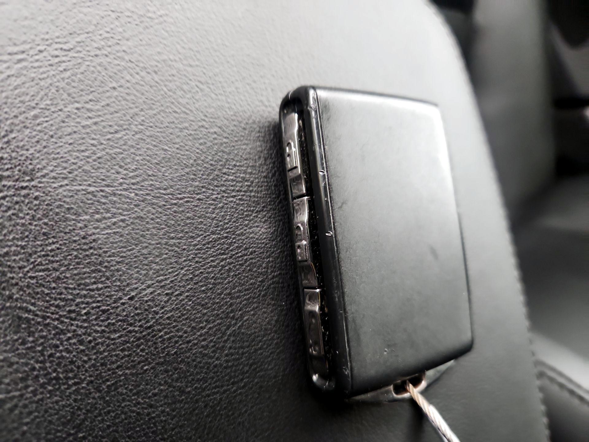 Thumbnail: 2025 Volvo XC60 - 20