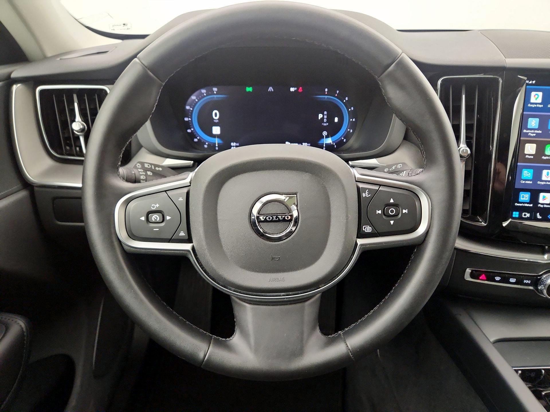 Thumbnail: 2025 Volvo XC60 - 10