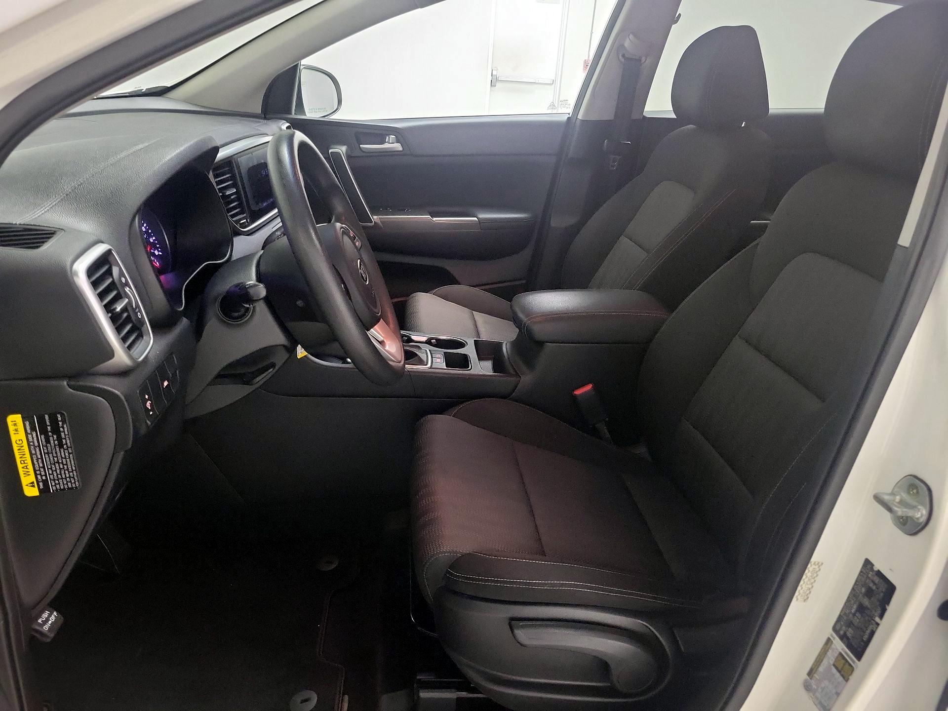 Thumbnail: 2020 Kia Sportage - 11