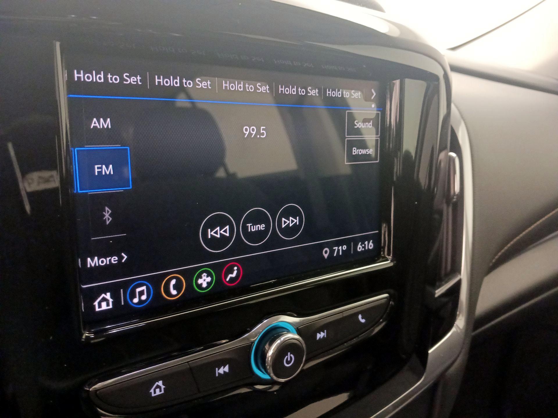 Thumbnail: 2021 Chevrolet Traverse - 15