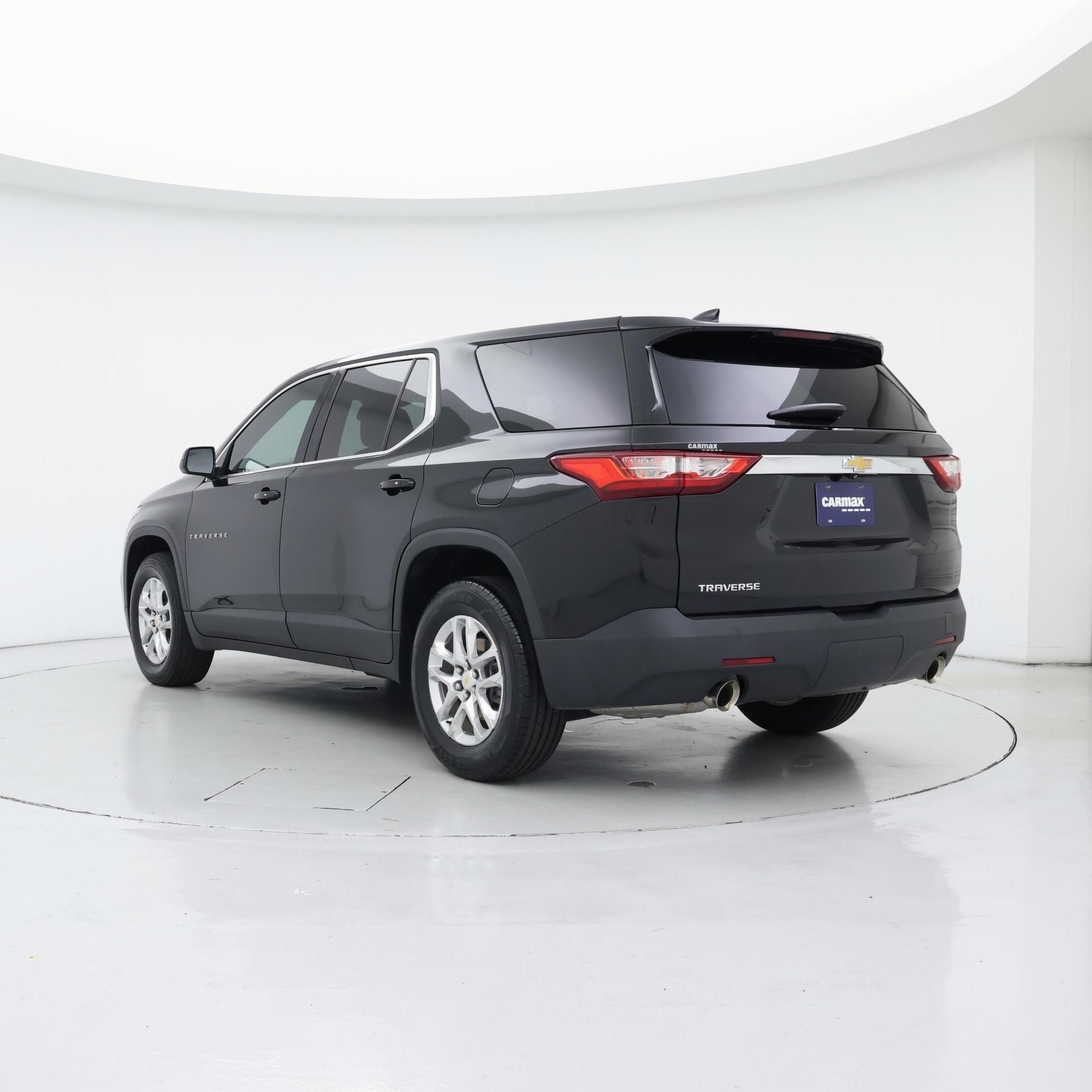 Thumbnail: 2021 Chevrolet Traverse - 2