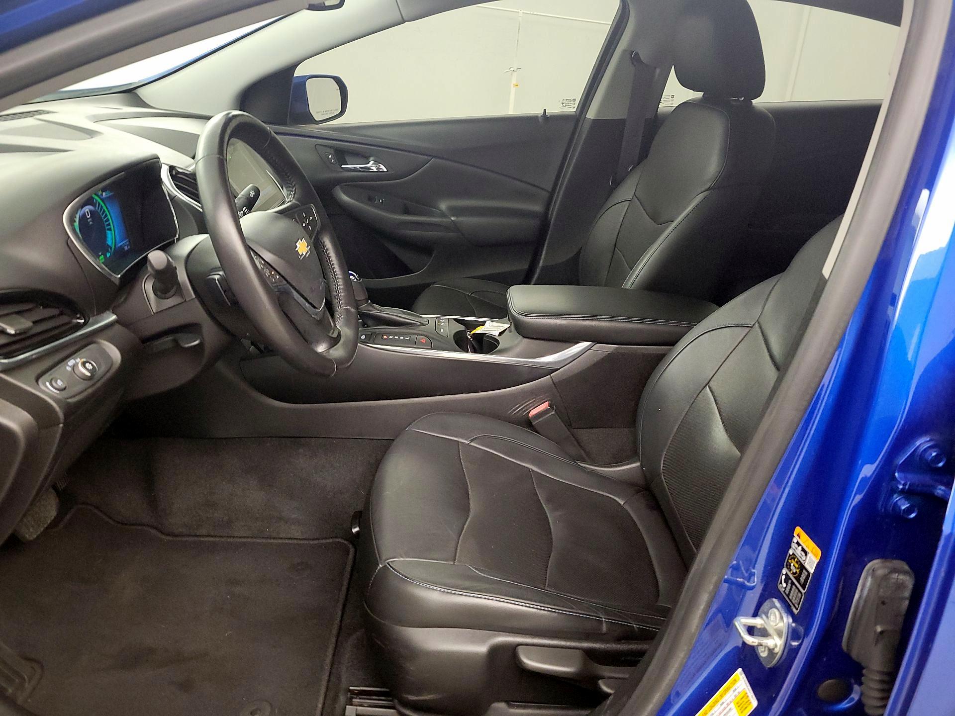 Thumbnail: 2017 Chevrolet Volt - 9