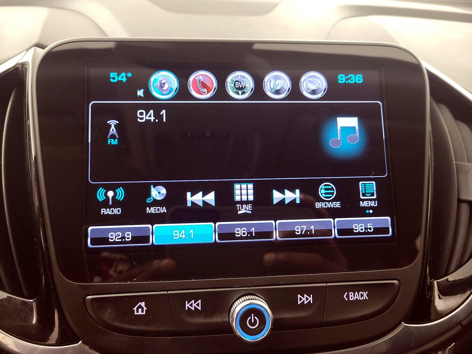 Thumbnail: 2017 Chevrolet Volt - 14