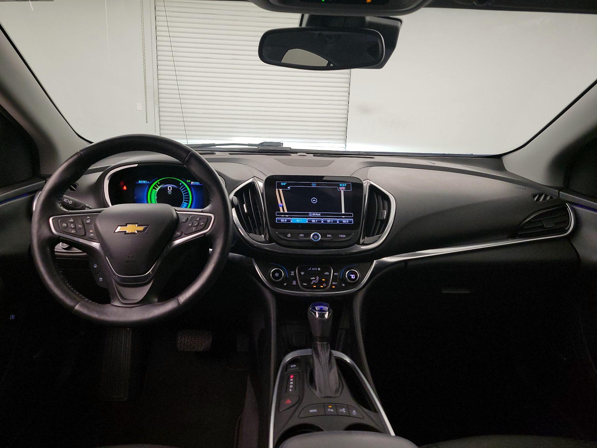 Thumbnail: 2017 Chevrolet Volt - 8