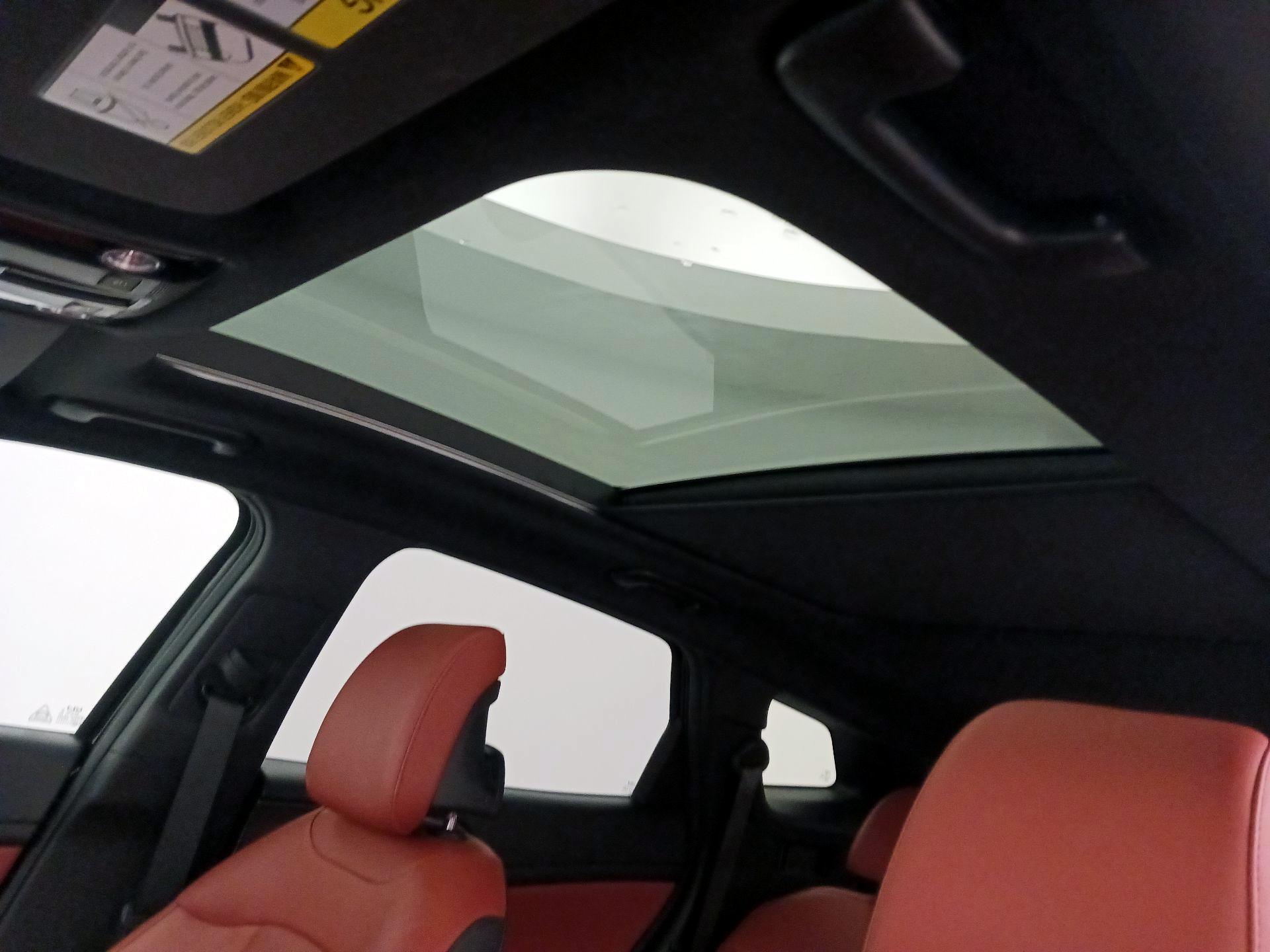 Thumbnail: 2023 Kia Sportage - 20