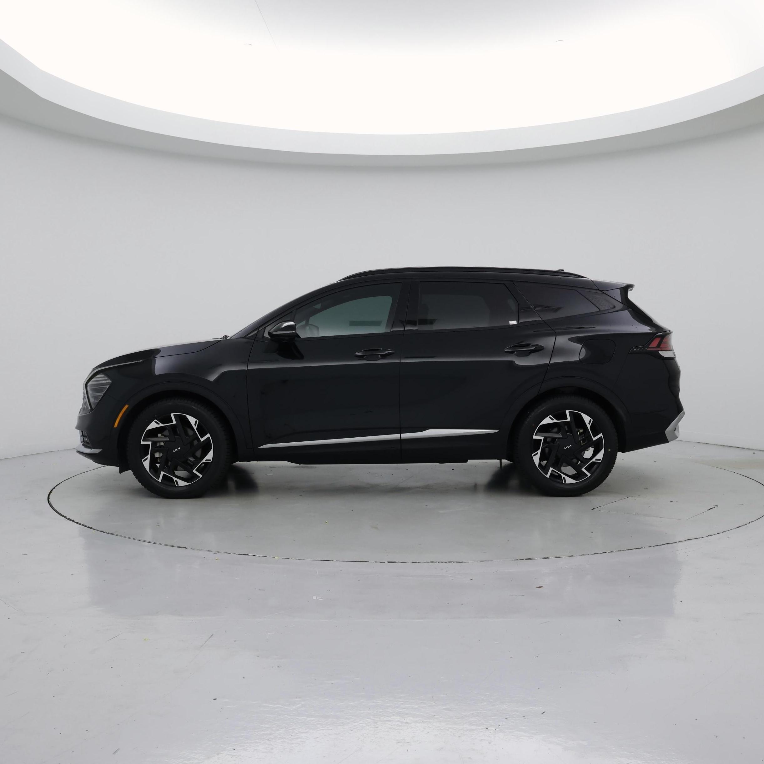 Thumbnail: 2023 Kia Sportage - 3
