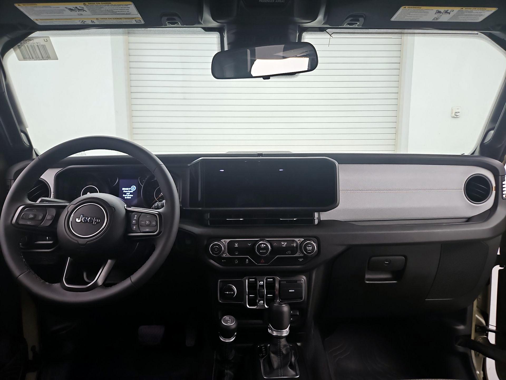 Thumbnail: 2025 Jeep Wrangler - 9