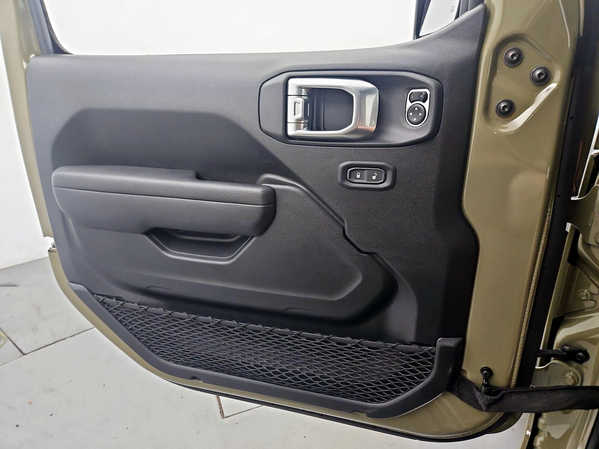 Thumbnail: 2025 Jeep Wrangler - 12