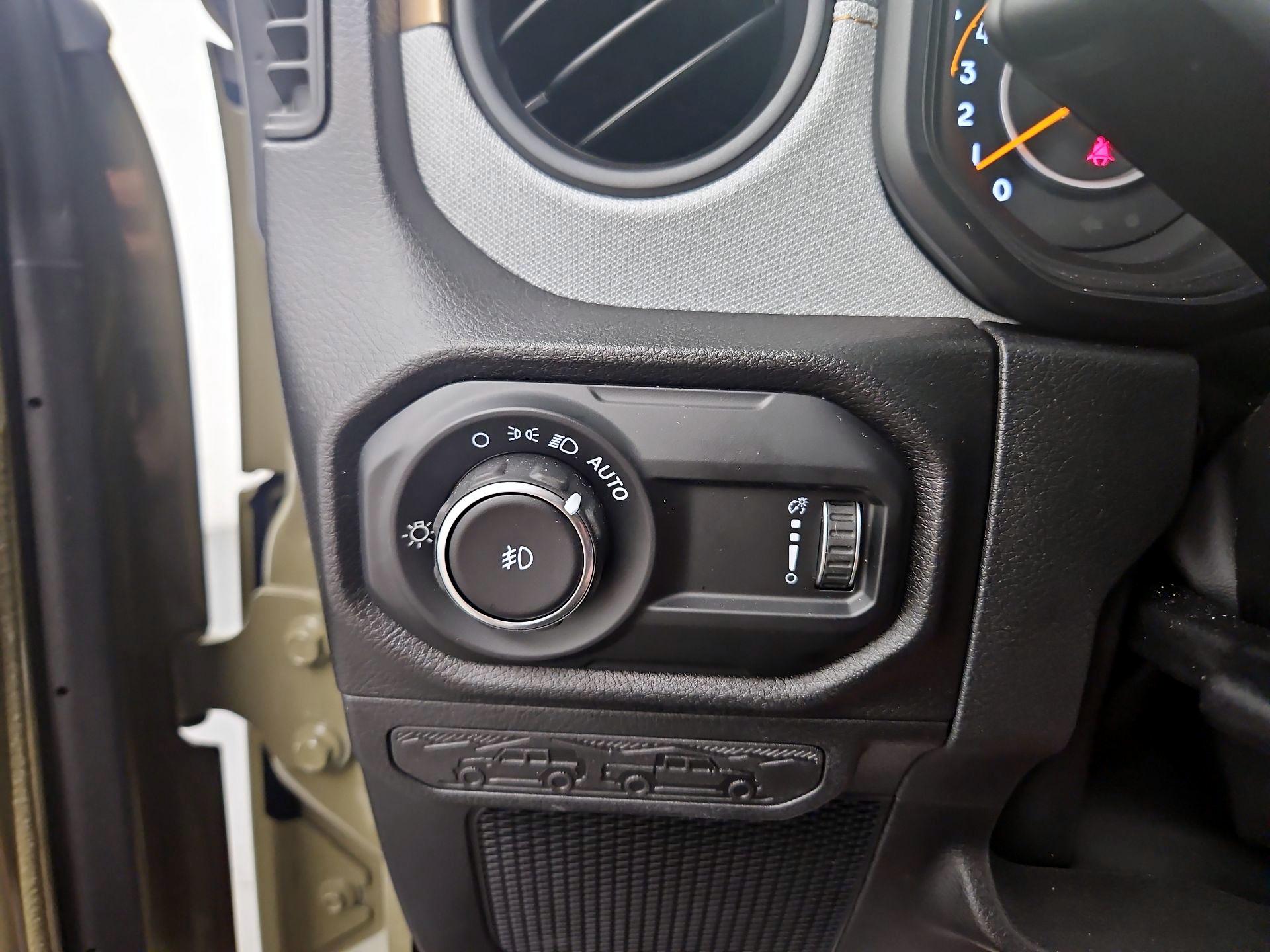 Thumbnail: 2025 Jeep Wrangler - 13