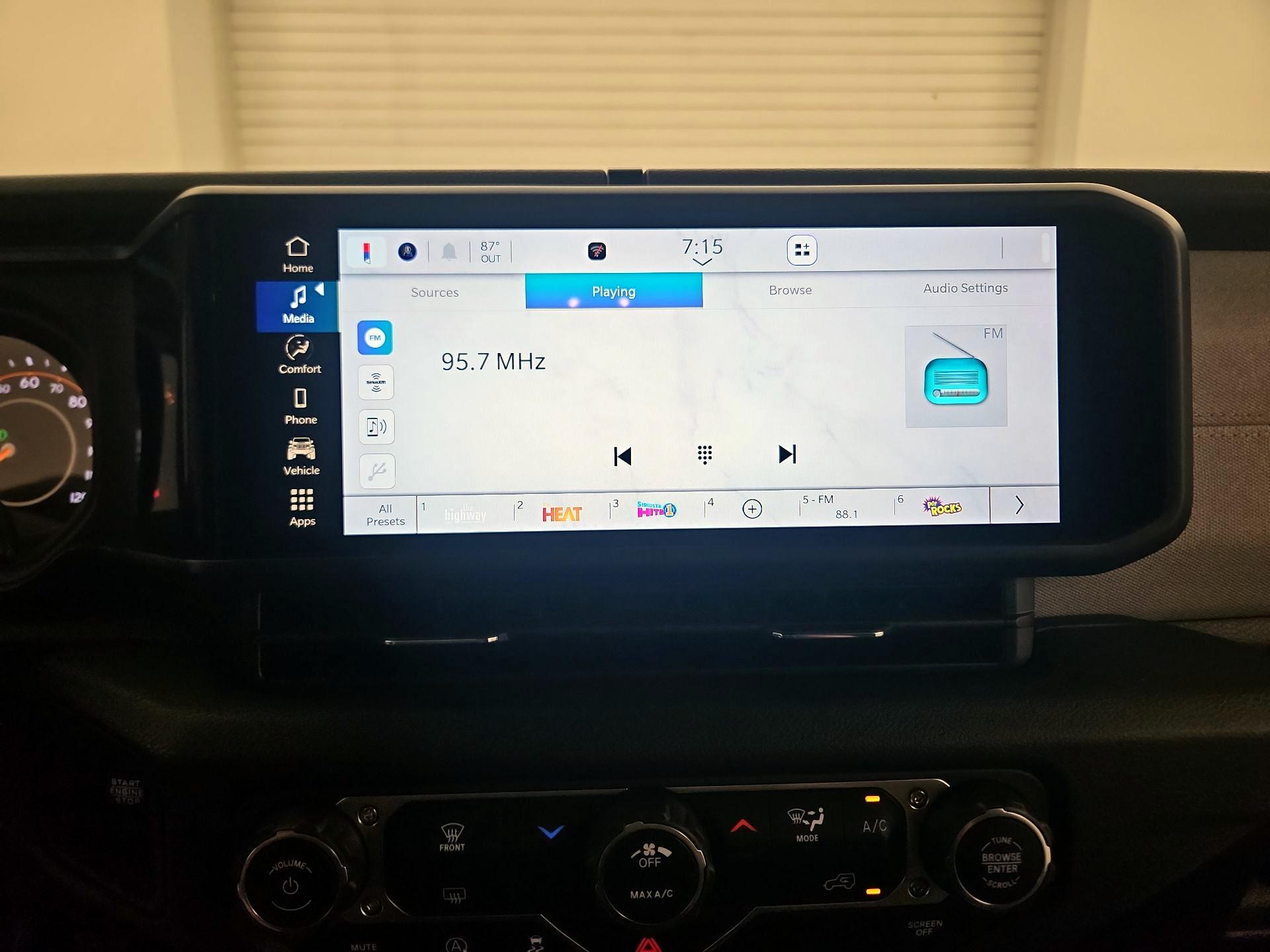 Thumbnail: 2025 Jeep Wrangler - 15