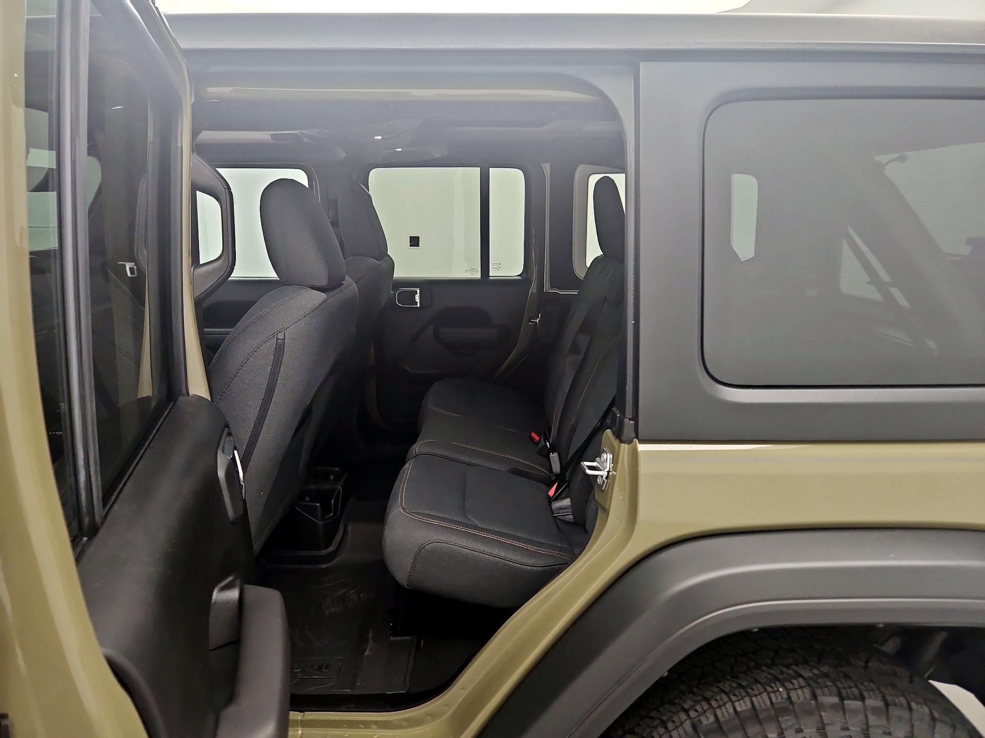 Thumbnail: 2025 Jeep Wrangler - 19