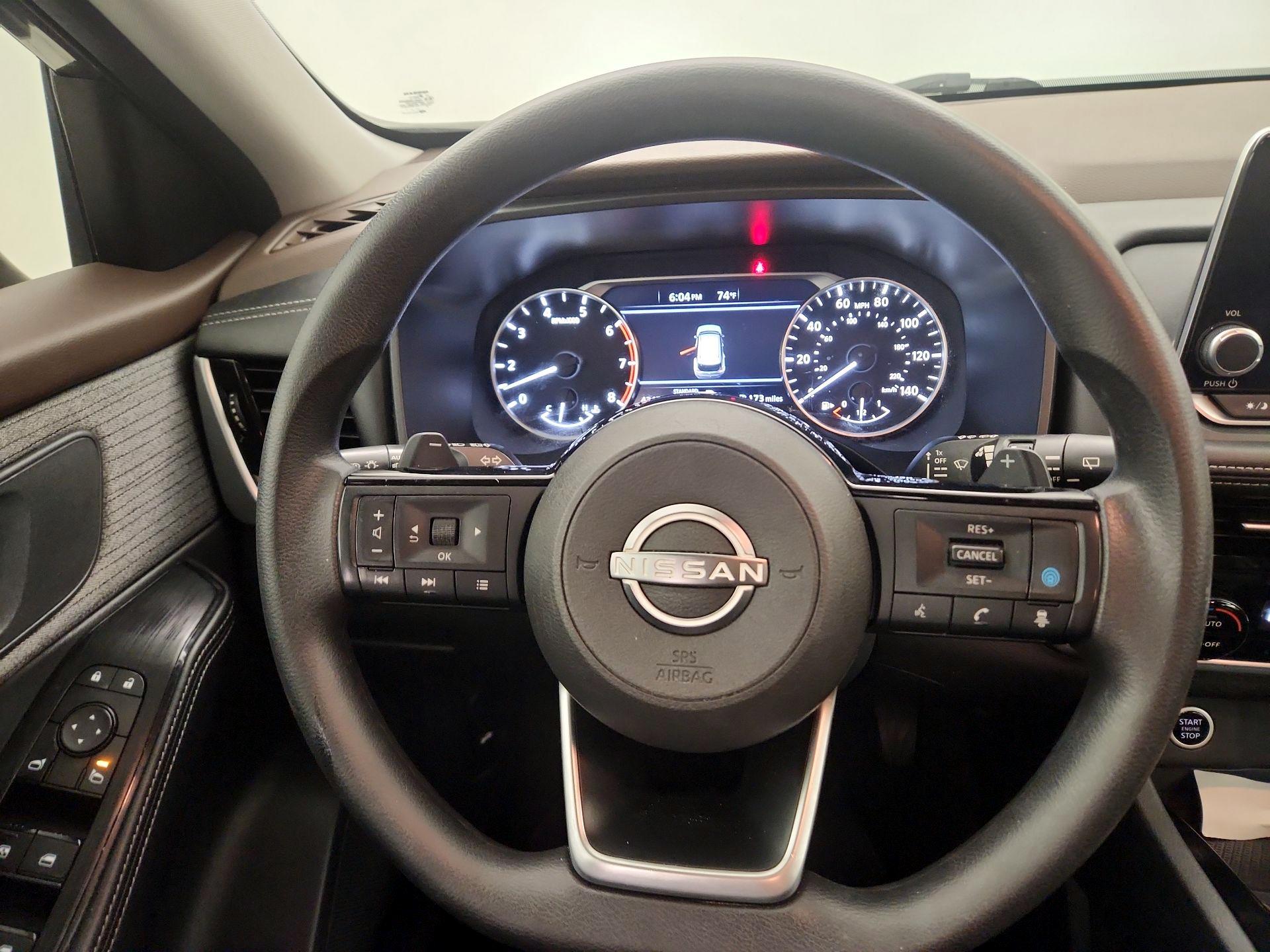 Thumbnail: 2022 Nissan Rogue - 10