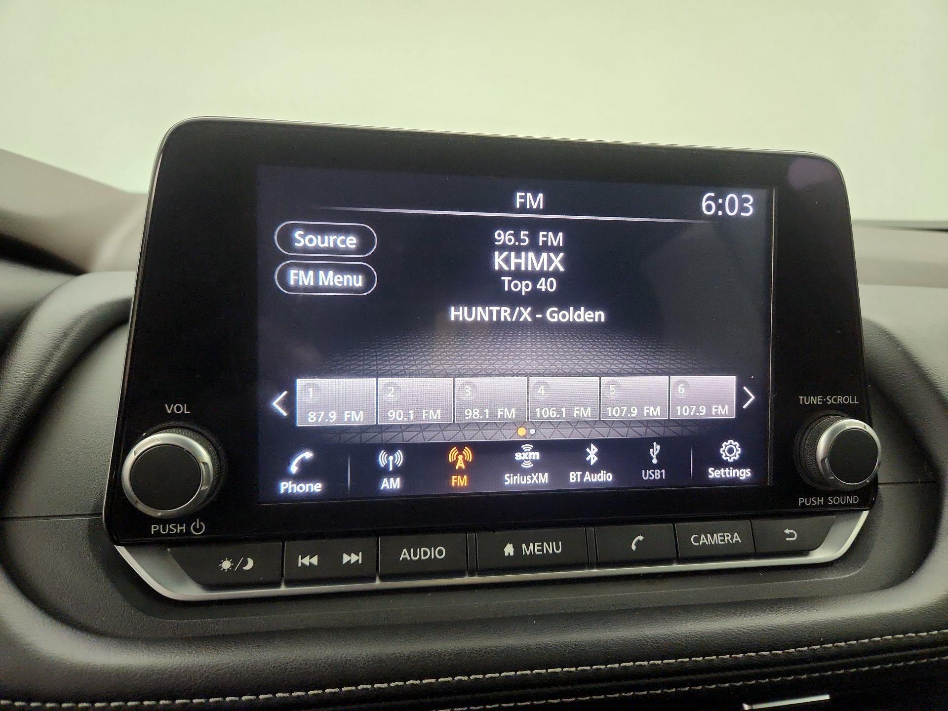 Thumbnail: 2022 Nissan Rogue - 15