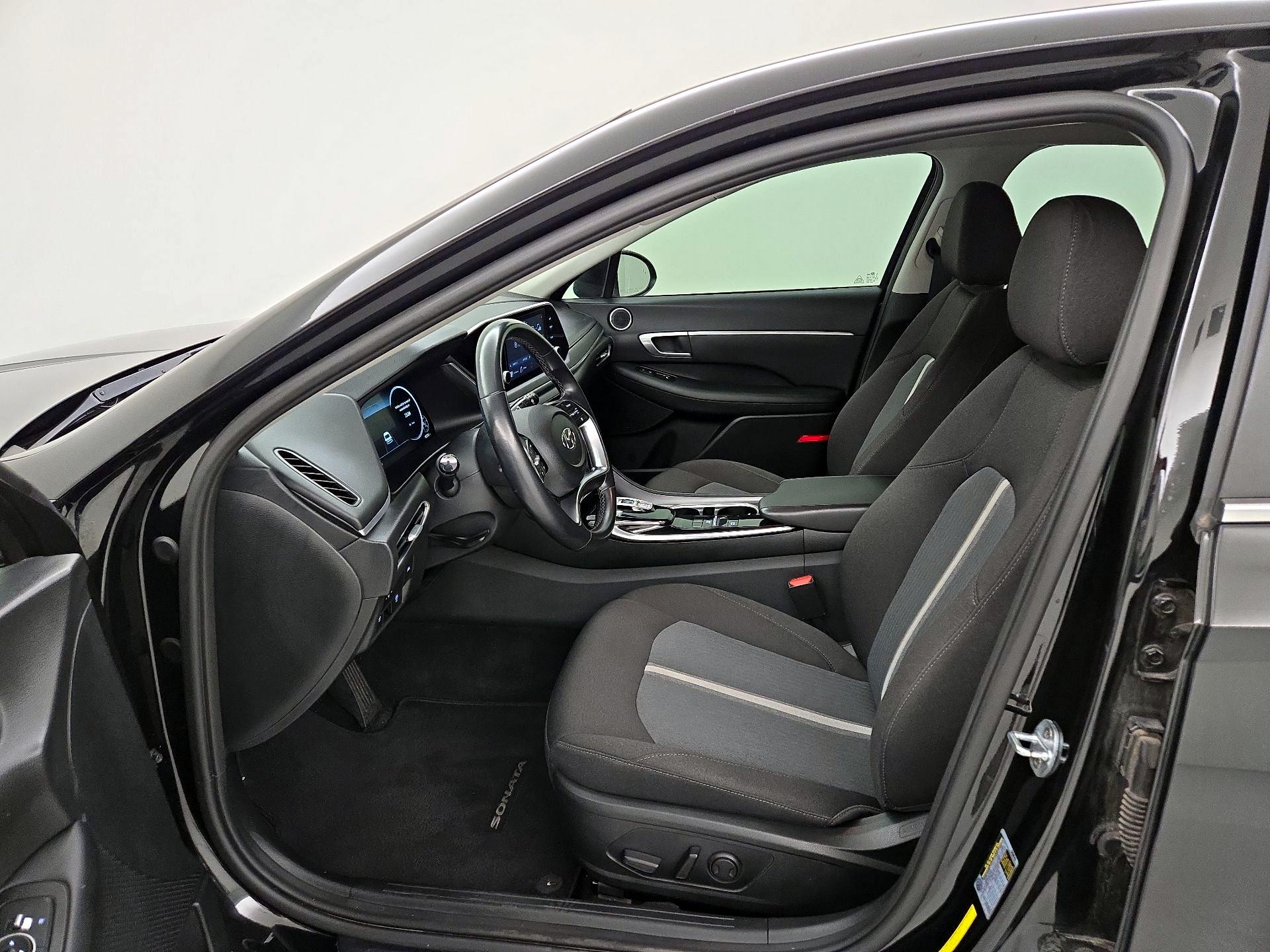 Thumbnail: 2020 Hyundai Sonata - 11