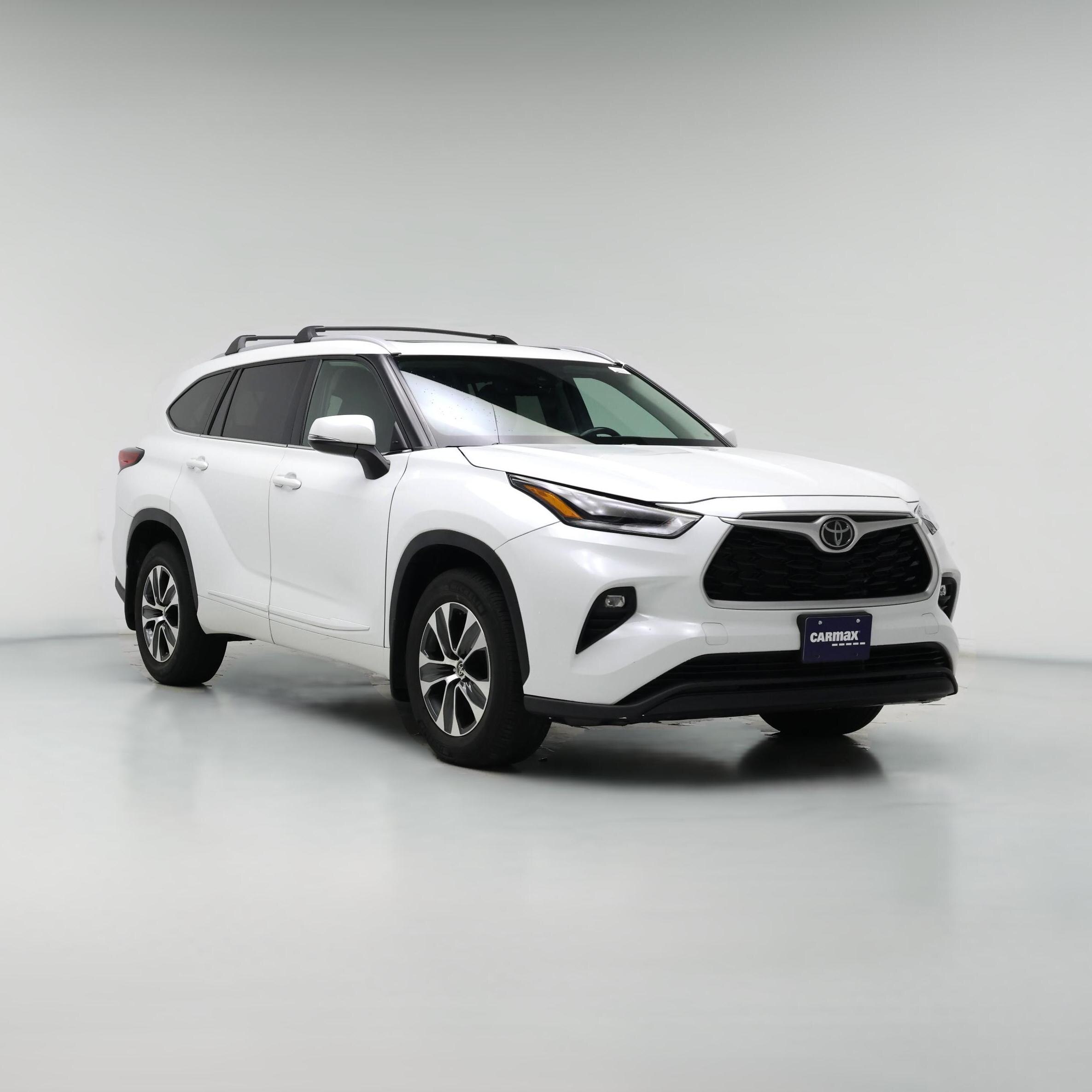 Thumbnail: 2022 Toyota Highlander - 1