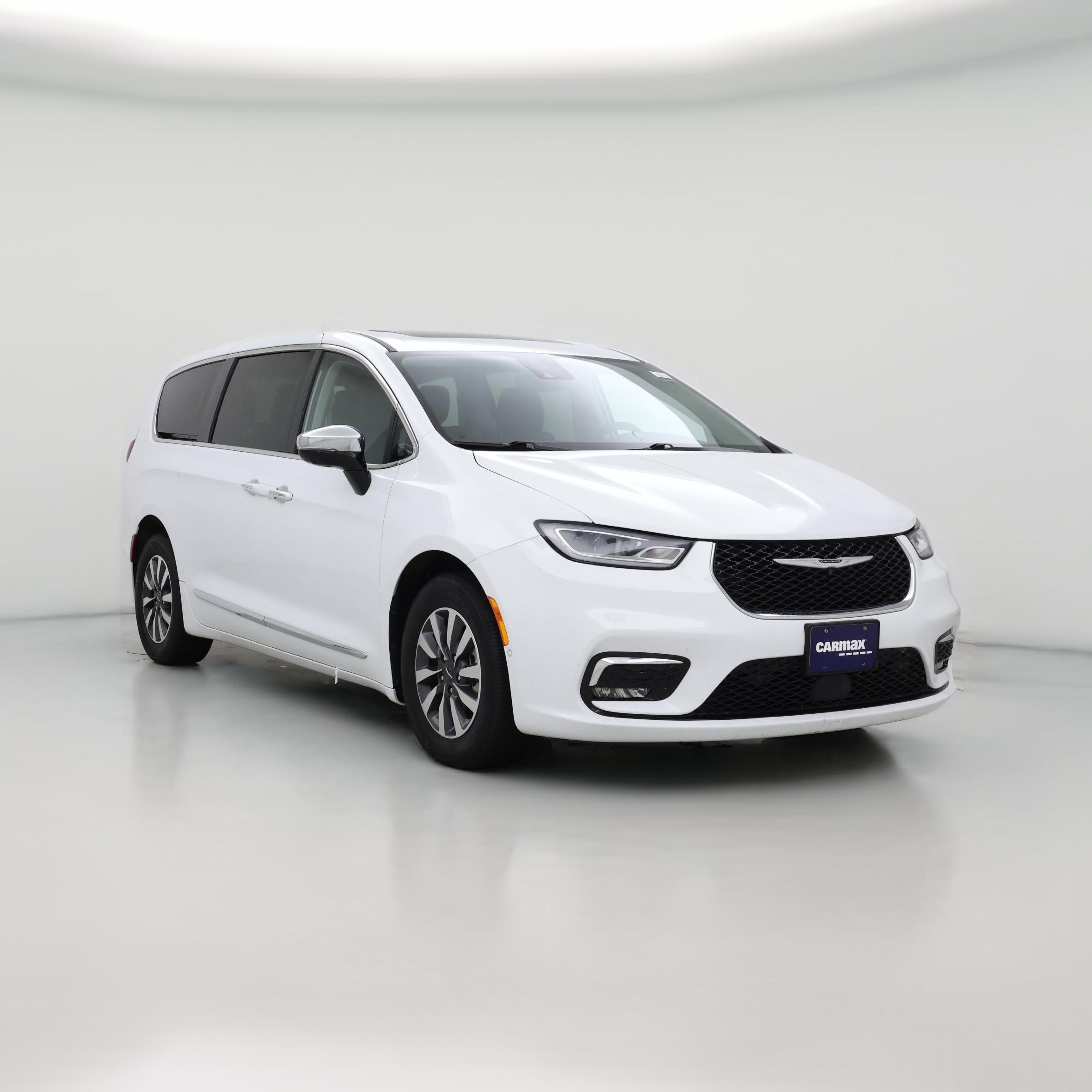 Thumbnail: 2023 Chrysler Pacifica - 1