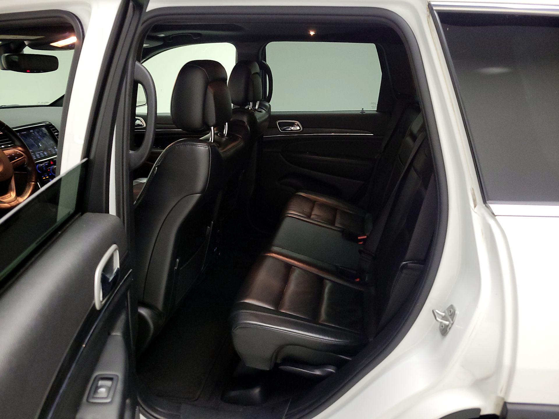 Thumbnail: 2022 Jeep Grand Cherokee - 20