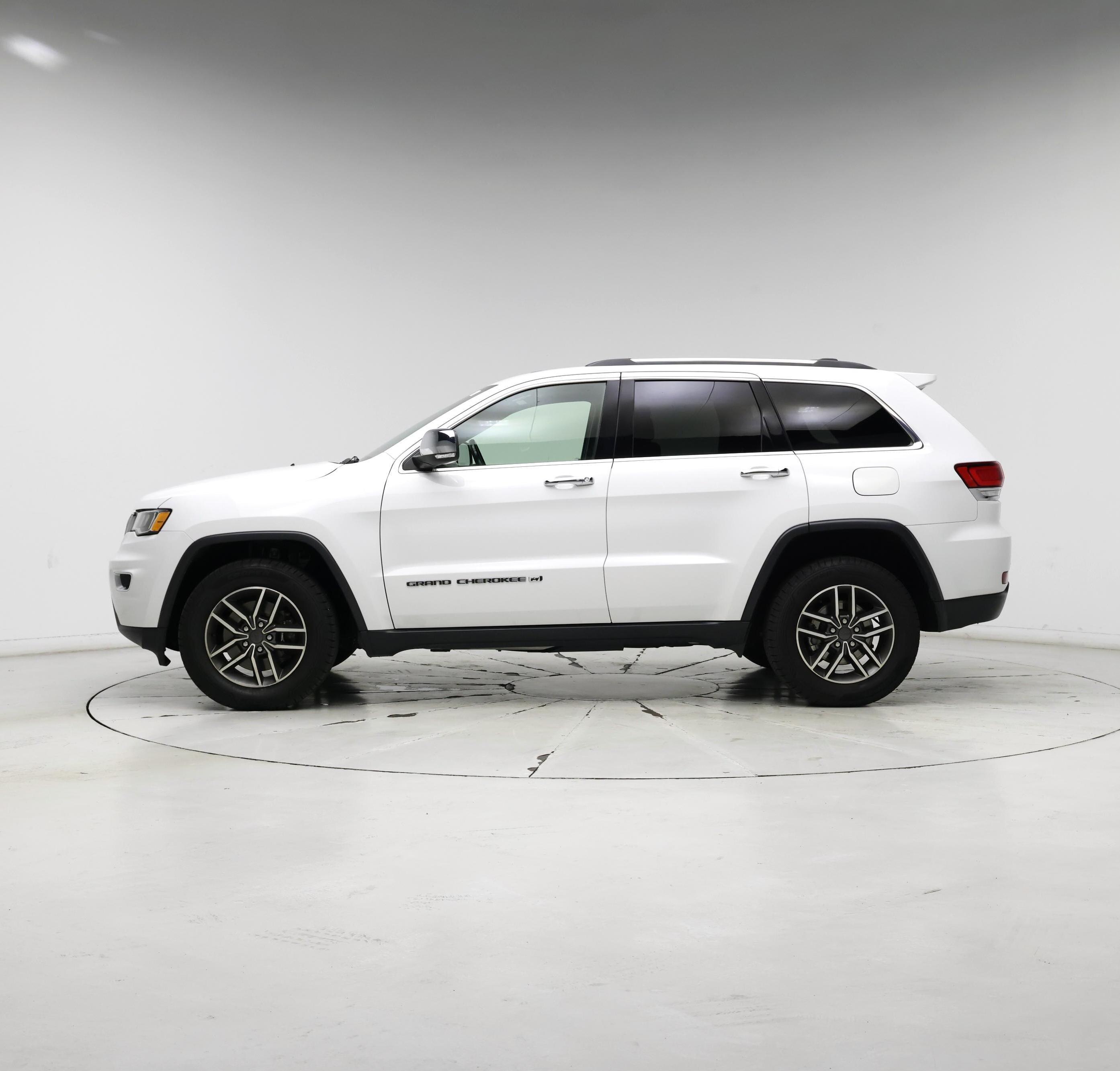 Thumbnail: 2022 Jeep Grand Cherokee - 3