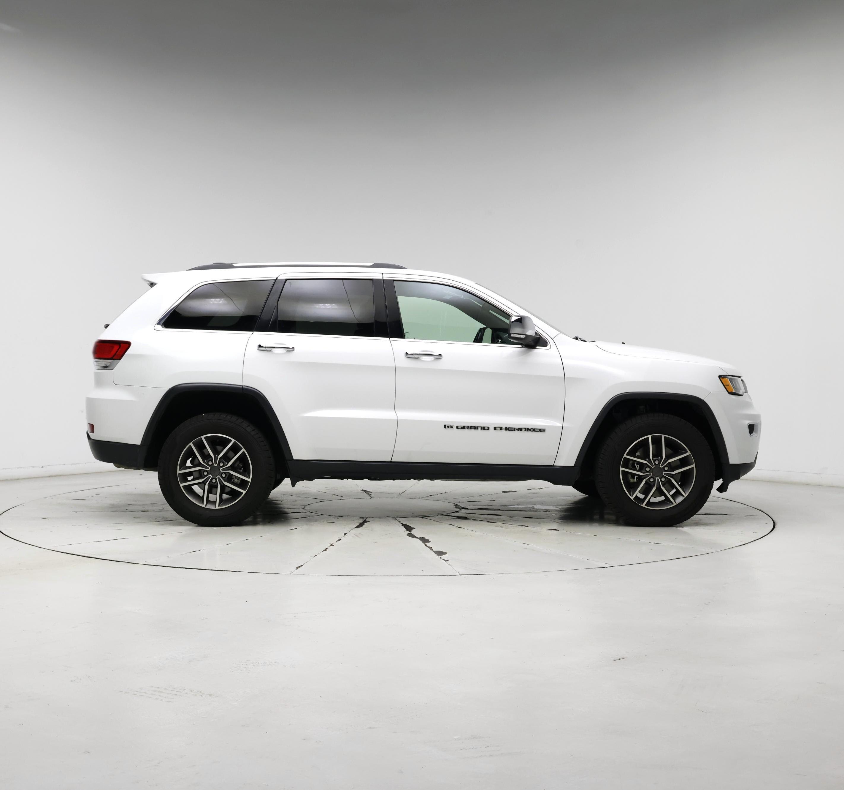 Thumbnail: 2022 Jeep Grand Cherokee - 7