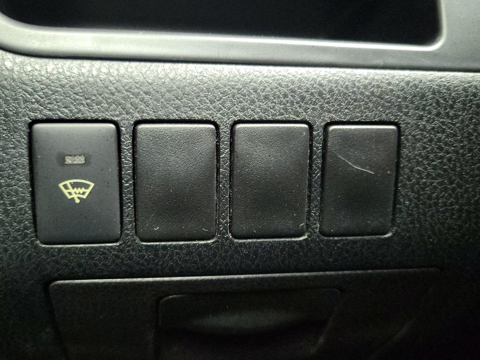 Thumbnail: 2015 Toyota Highlander - 13