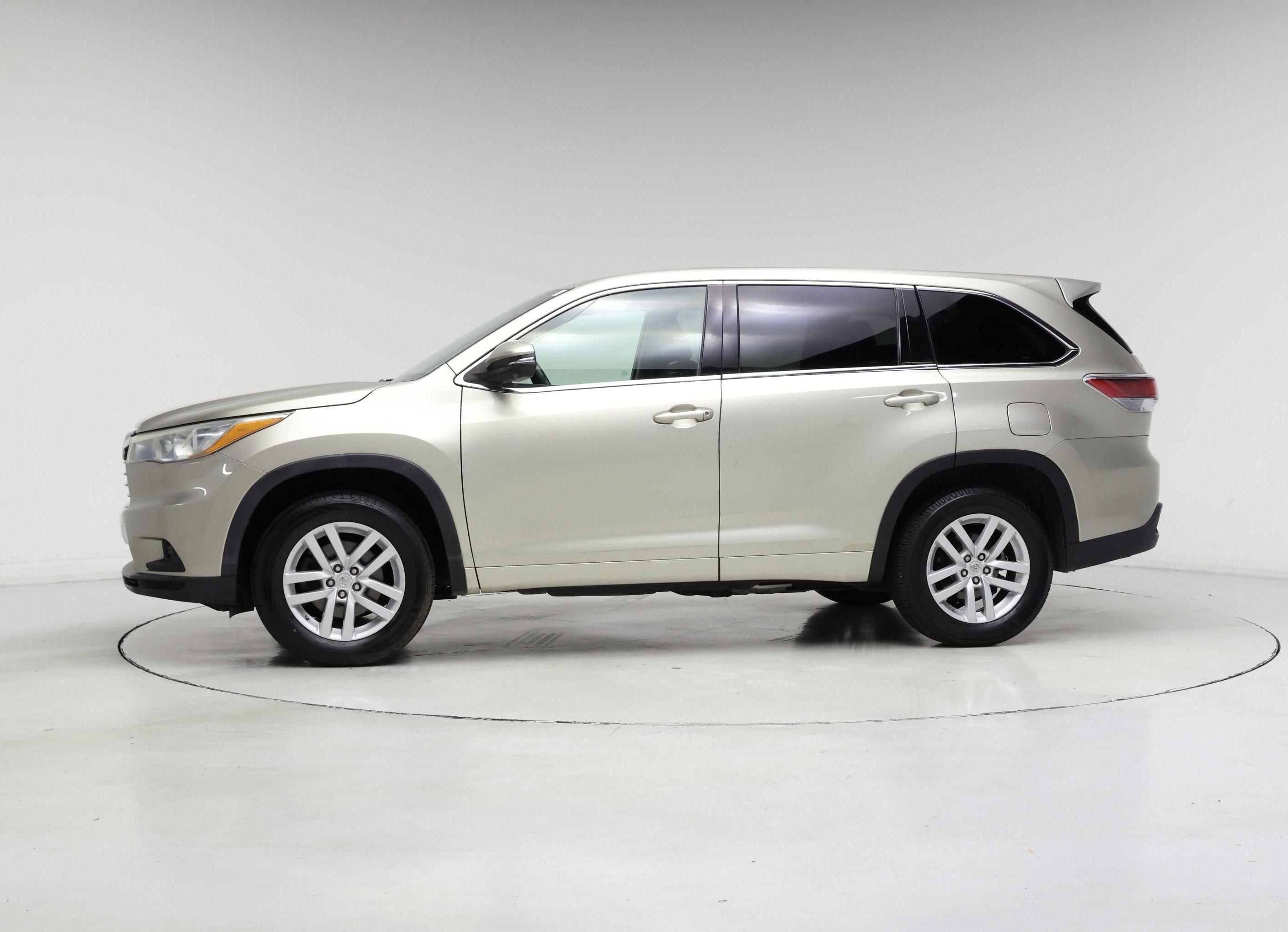Thumbnail: 2015 Toyota Highlander - 3