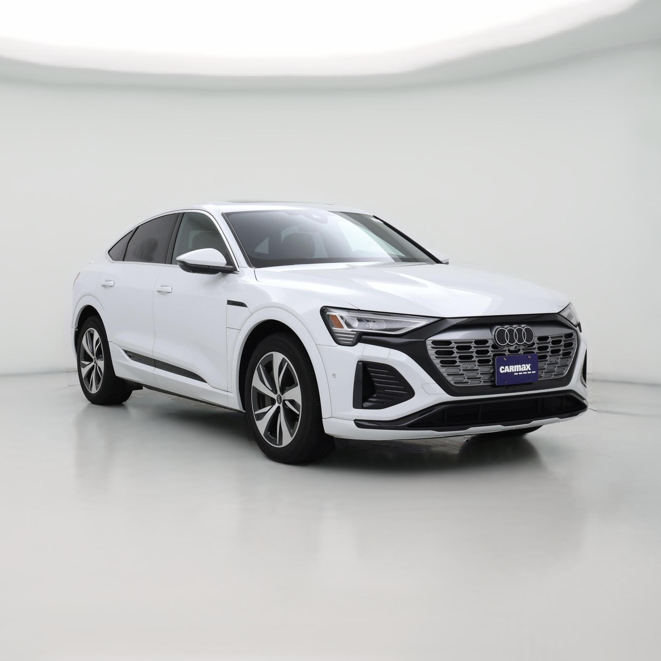Thumbnail: 2024 Audi Q8 e-tron - 1