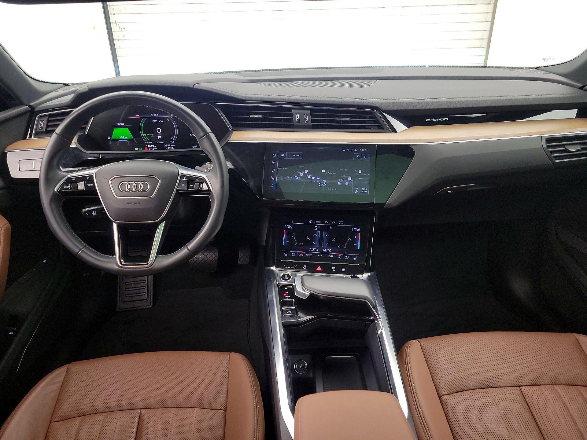 Thumbnail: 2024 Audi Q8 e-tron - 9