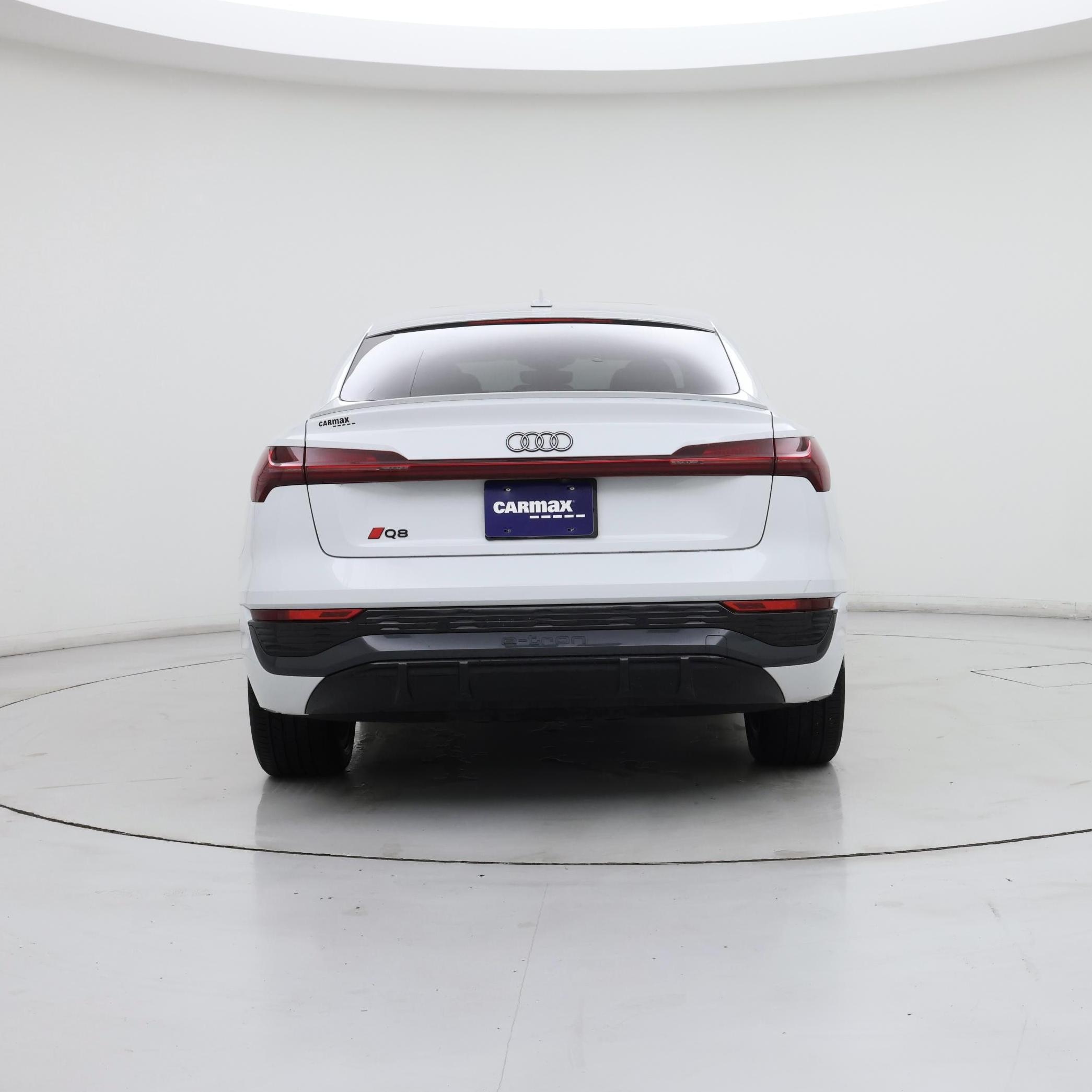 Thumbnail: 2024 Audi Q8 e-tron - 6
