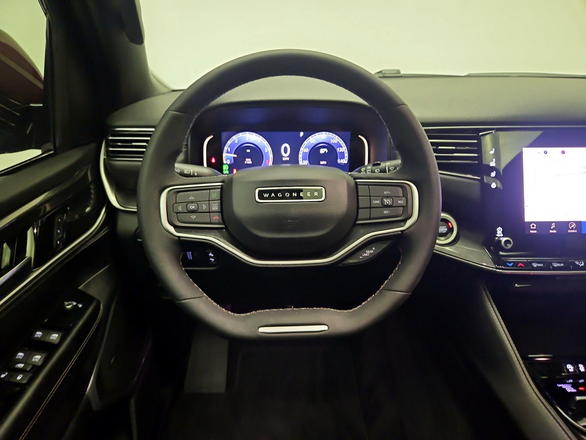Thumbnail: 2022 Jeep Wagoneer - 10