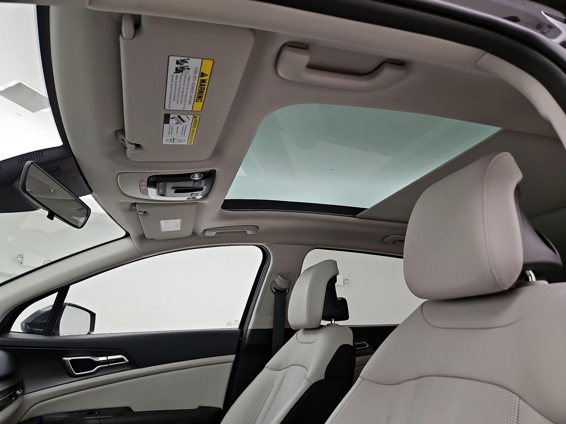 Thumbnail: 2026 Kia Sportage - 19