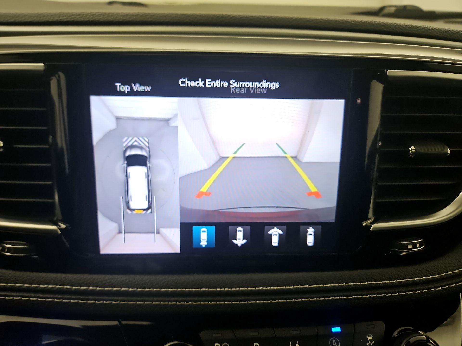 Thumbnail: 2020 Chrysler Pacifica - 14