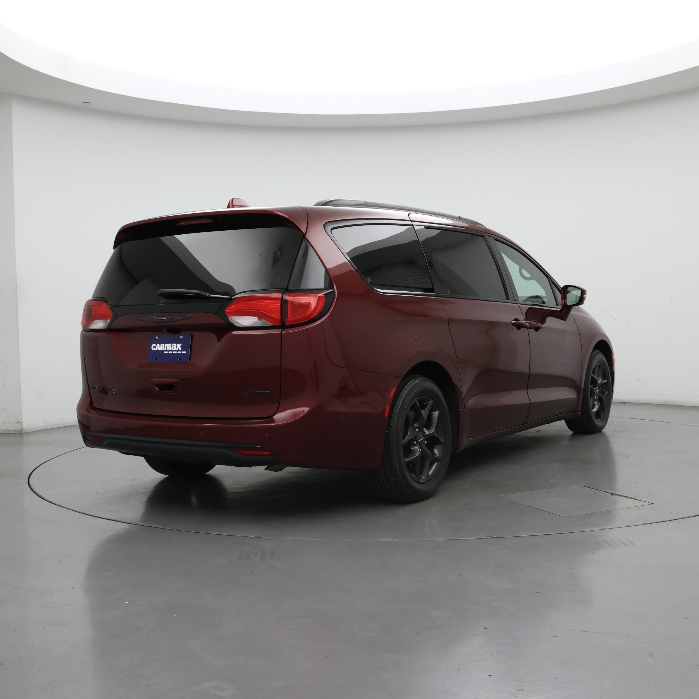 Thumbnail: 2020 Chrysler Pacifica - 8