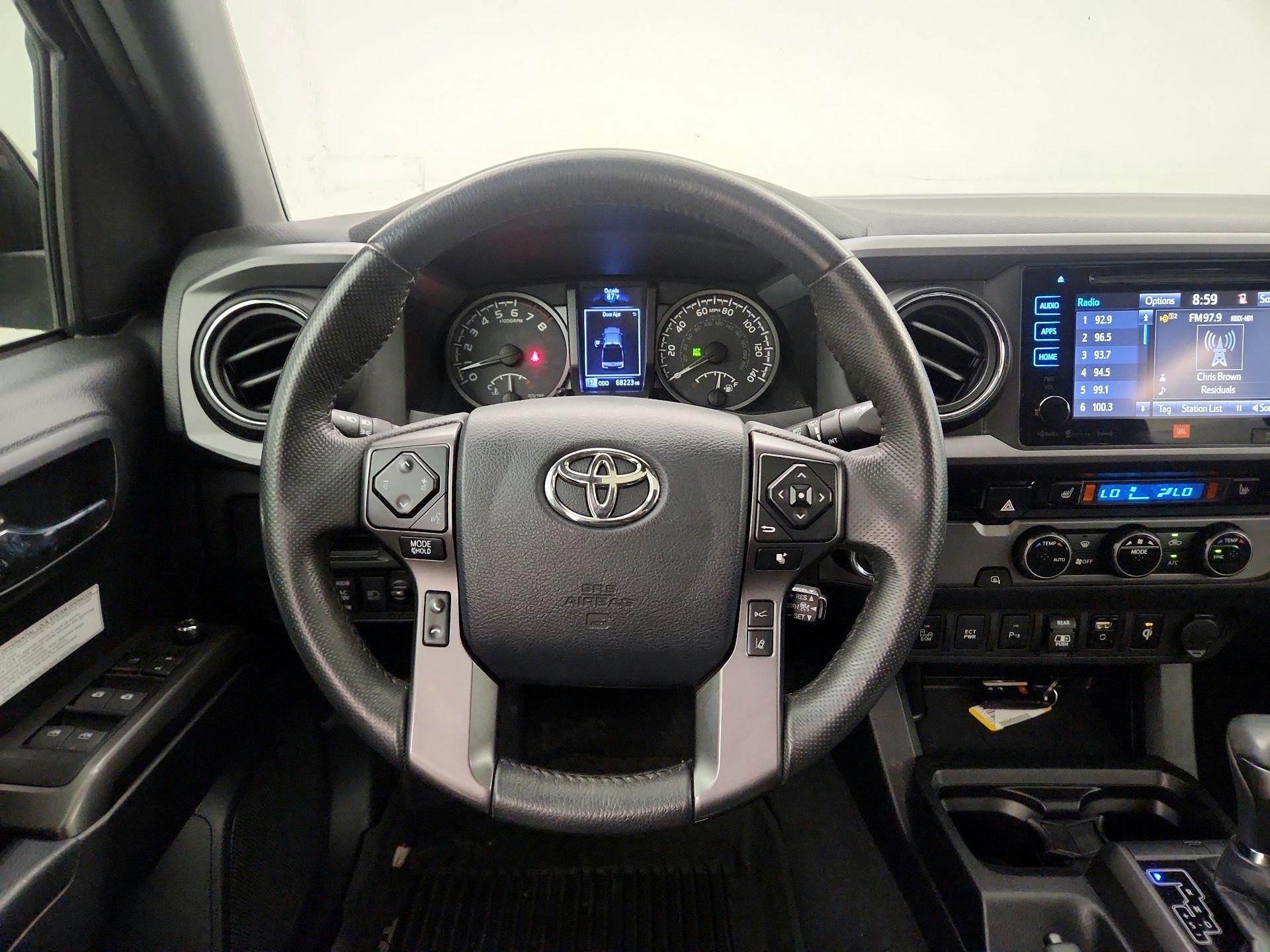 Thumbnail: 2018 Toyota Tacoma - 10