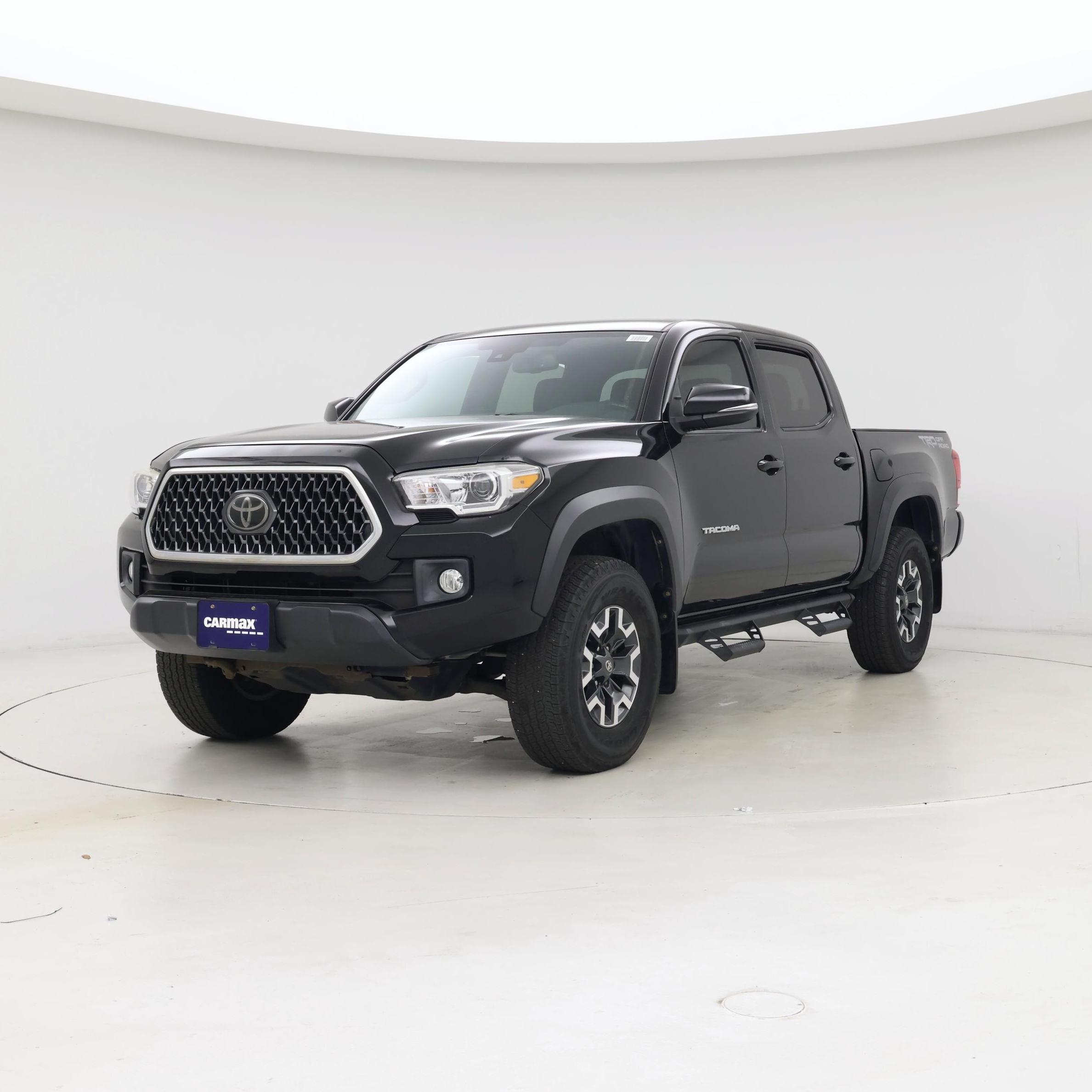 Thumbnail: 2018 Toyota Tacoma - 4