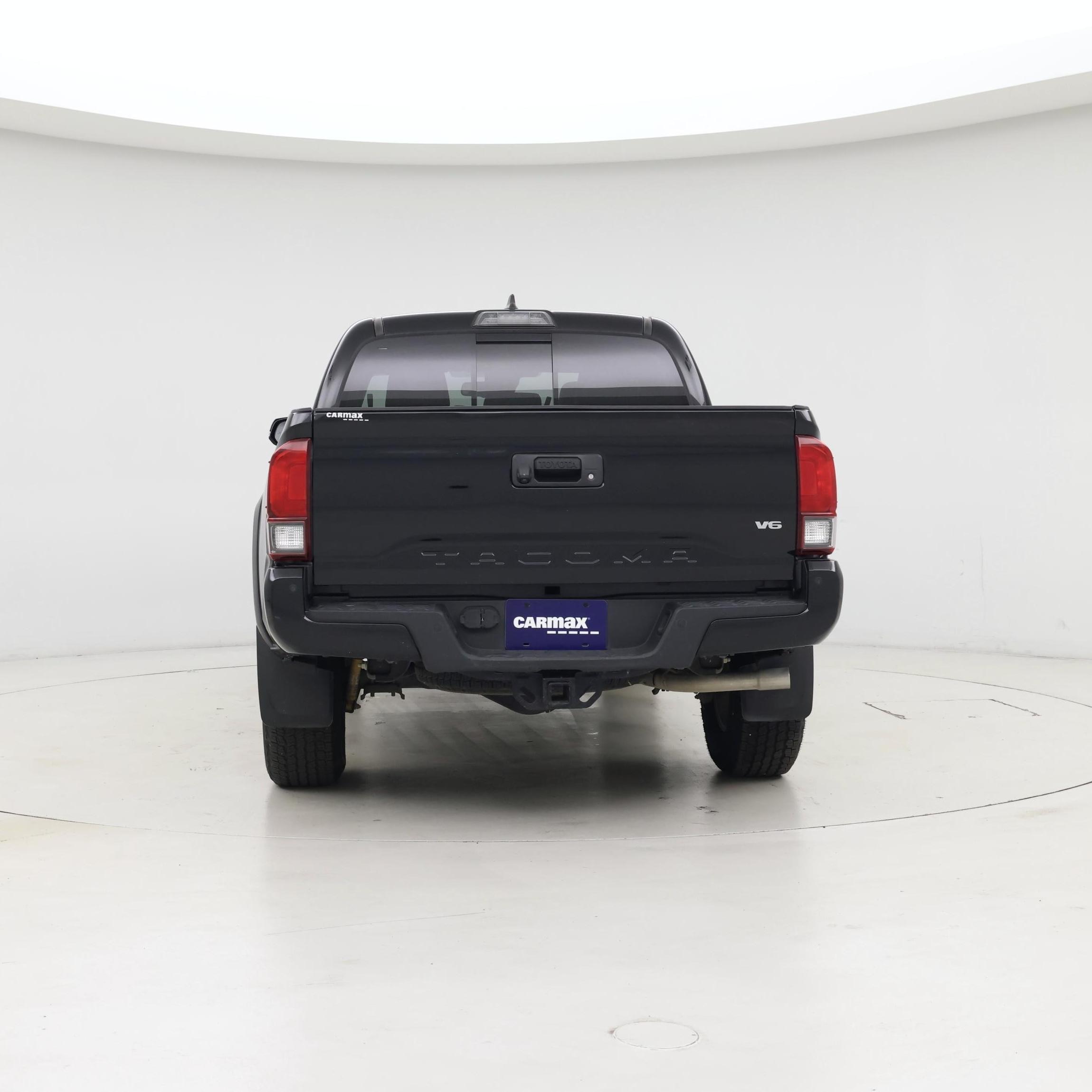 Thumbnail: 2018 Toyota Tacoma - 6