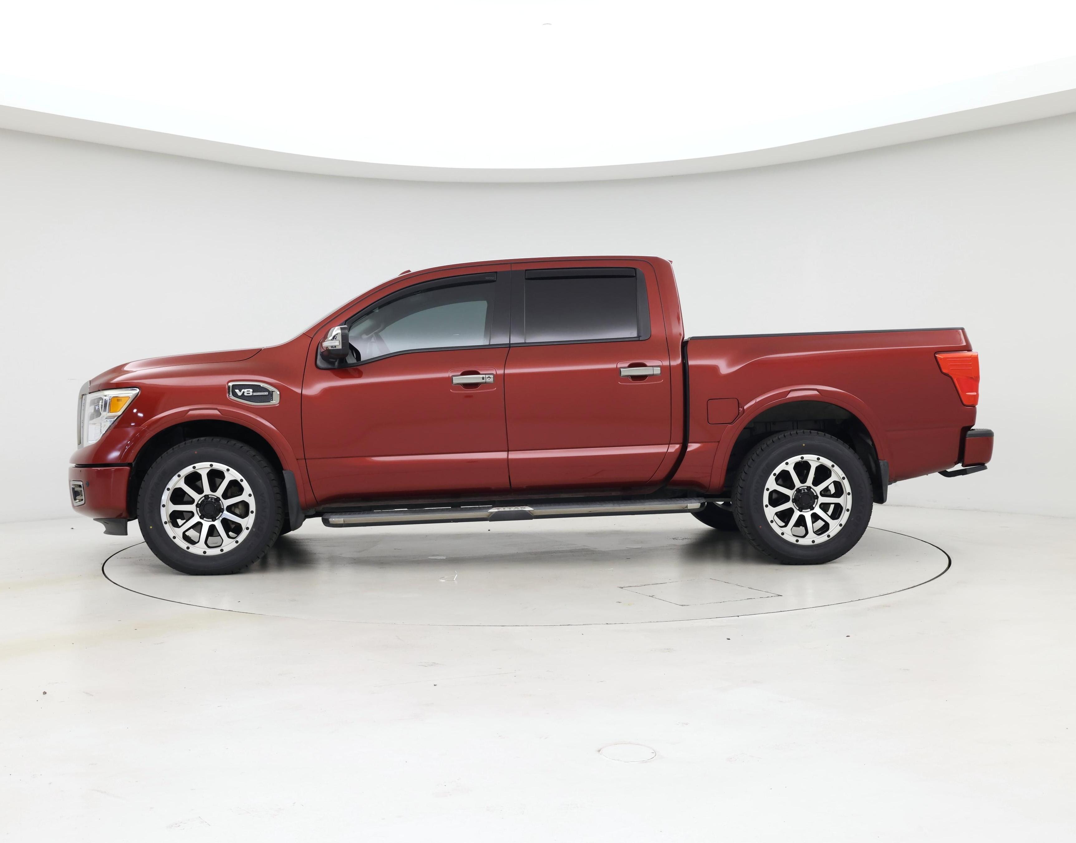 Thumbnail: 2017 Nissan Titan - 3