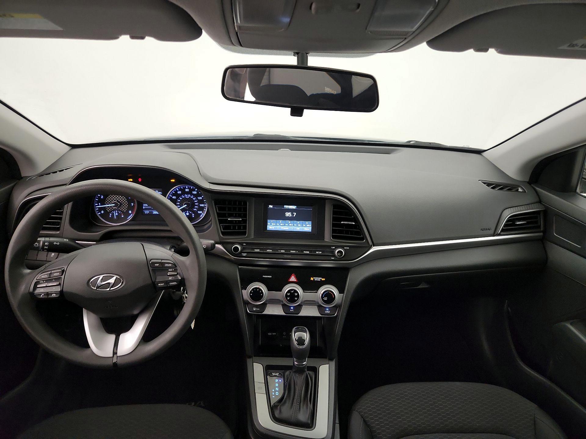 Thumbnail: 2019 Hyundai Elantra - 9