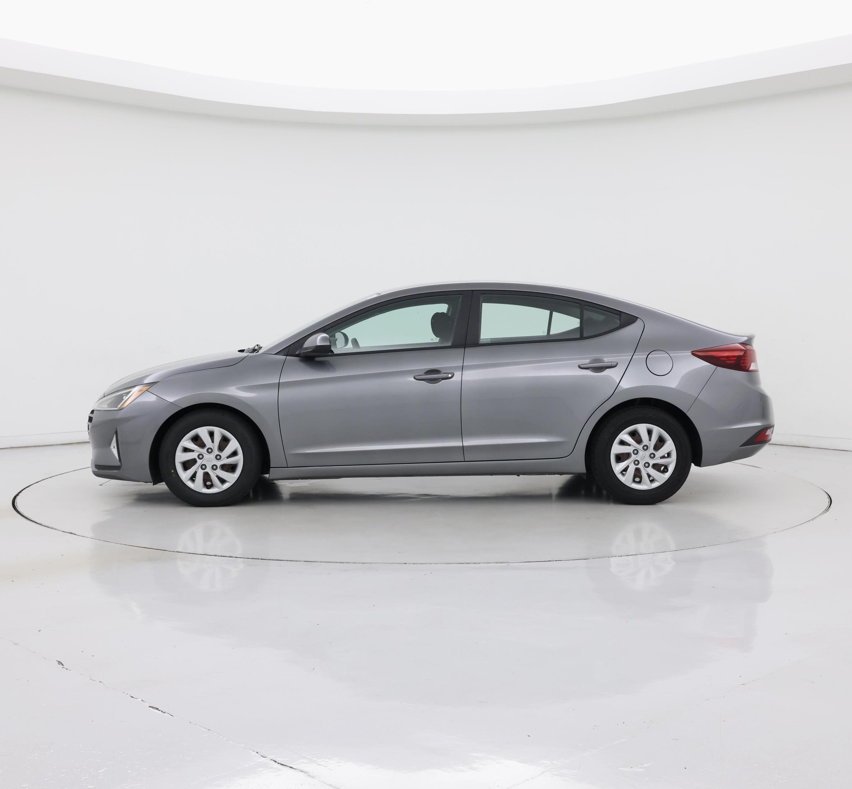 Thumbnail: 2019 Hyundai Elantra - 3