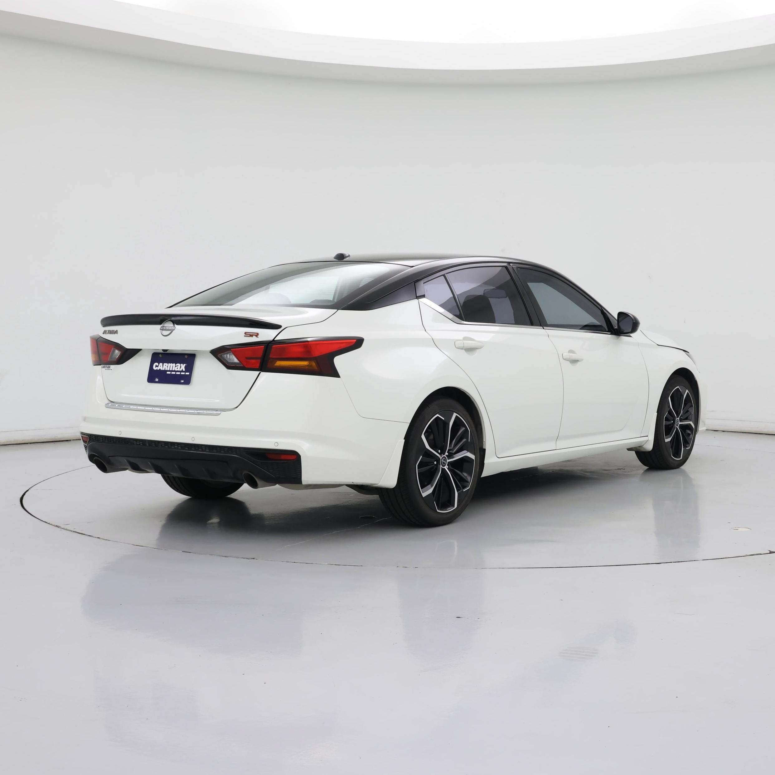 Thumbnail: 2023 Nissan Altima - 8