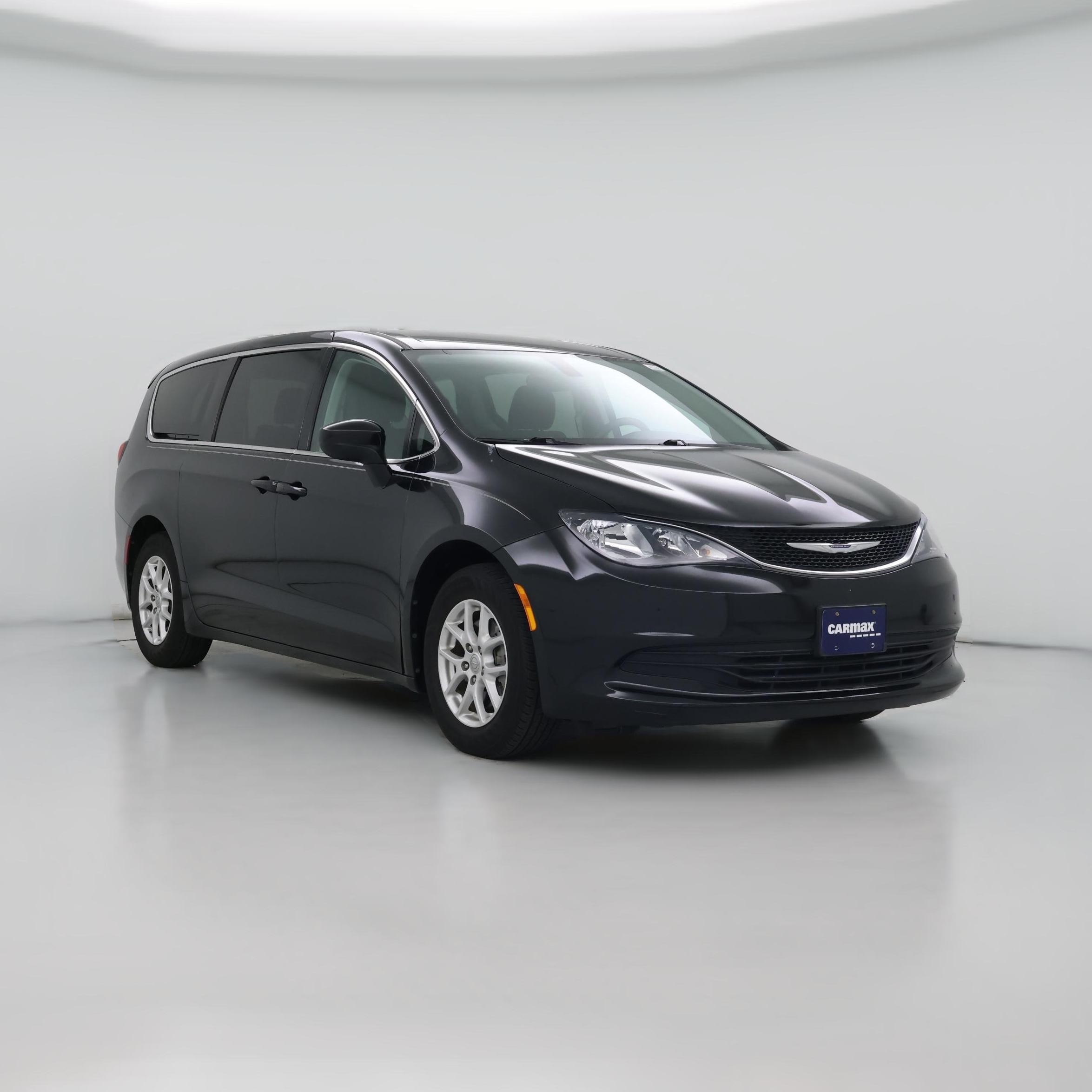 Thumbnail: 2017 Chrysler Pacifica - 1