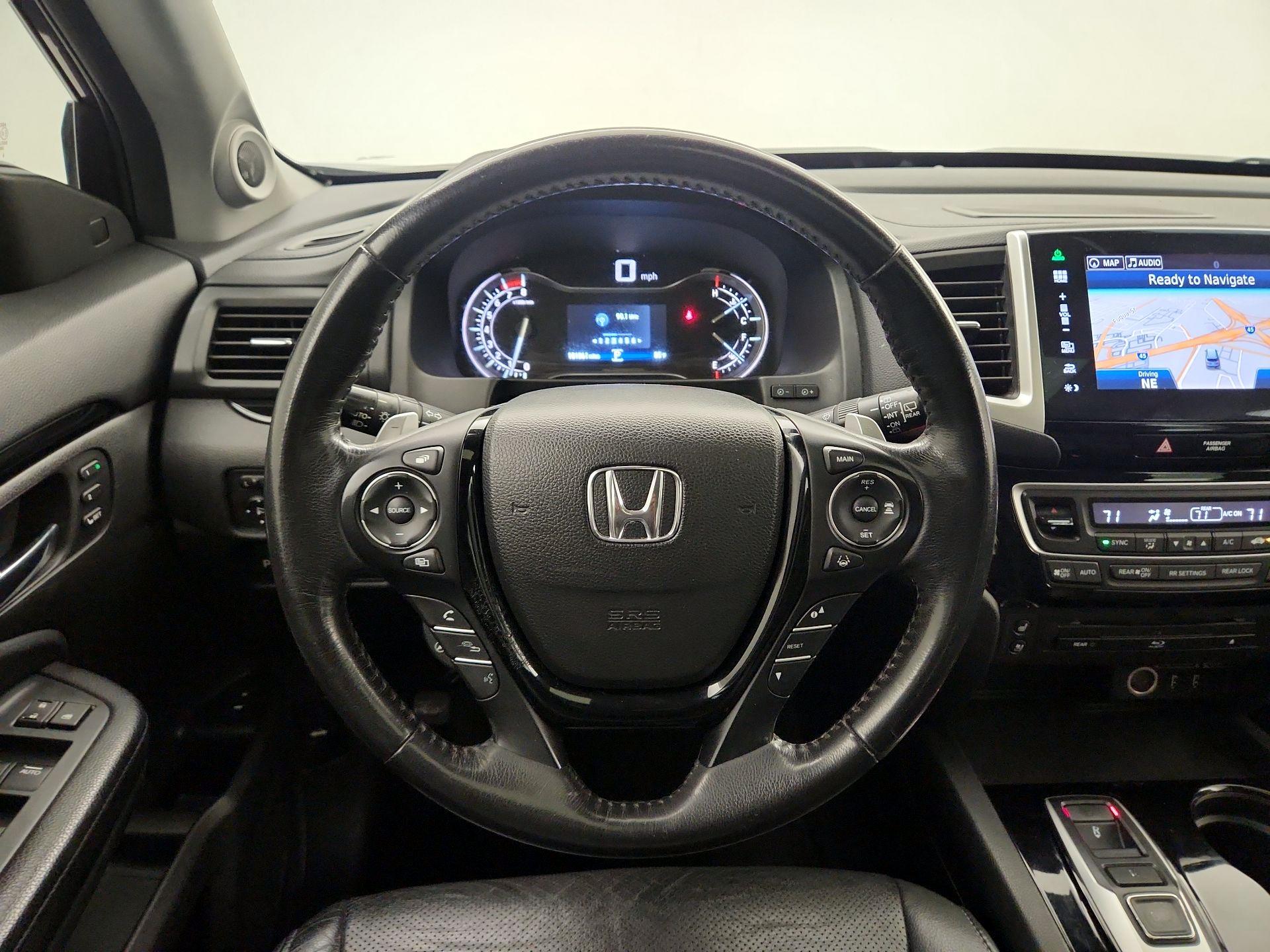 Thumbnail: 2016 Honda Pilot - 10