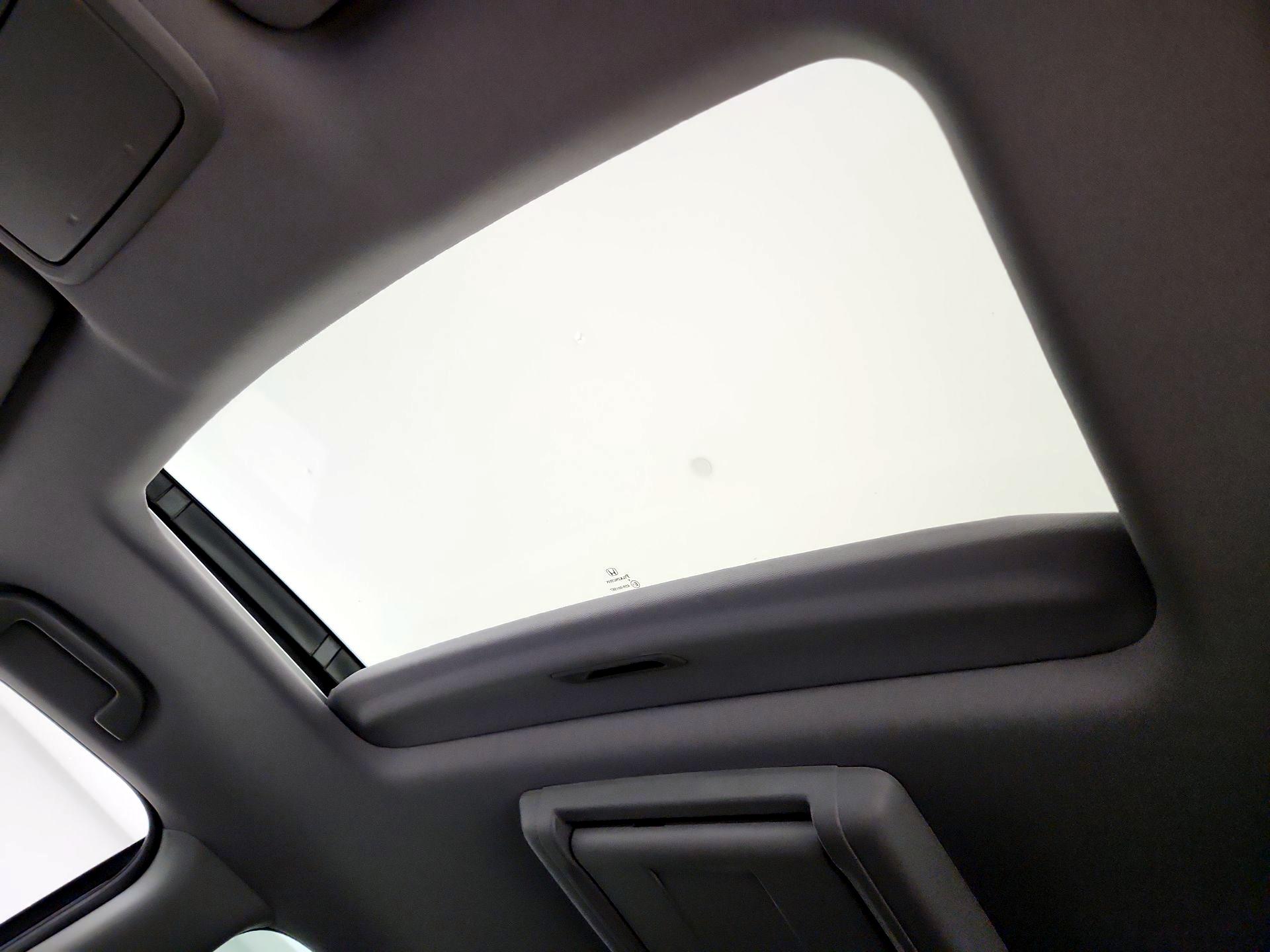 Thumbnail: 2016 Honda Pilot - 20